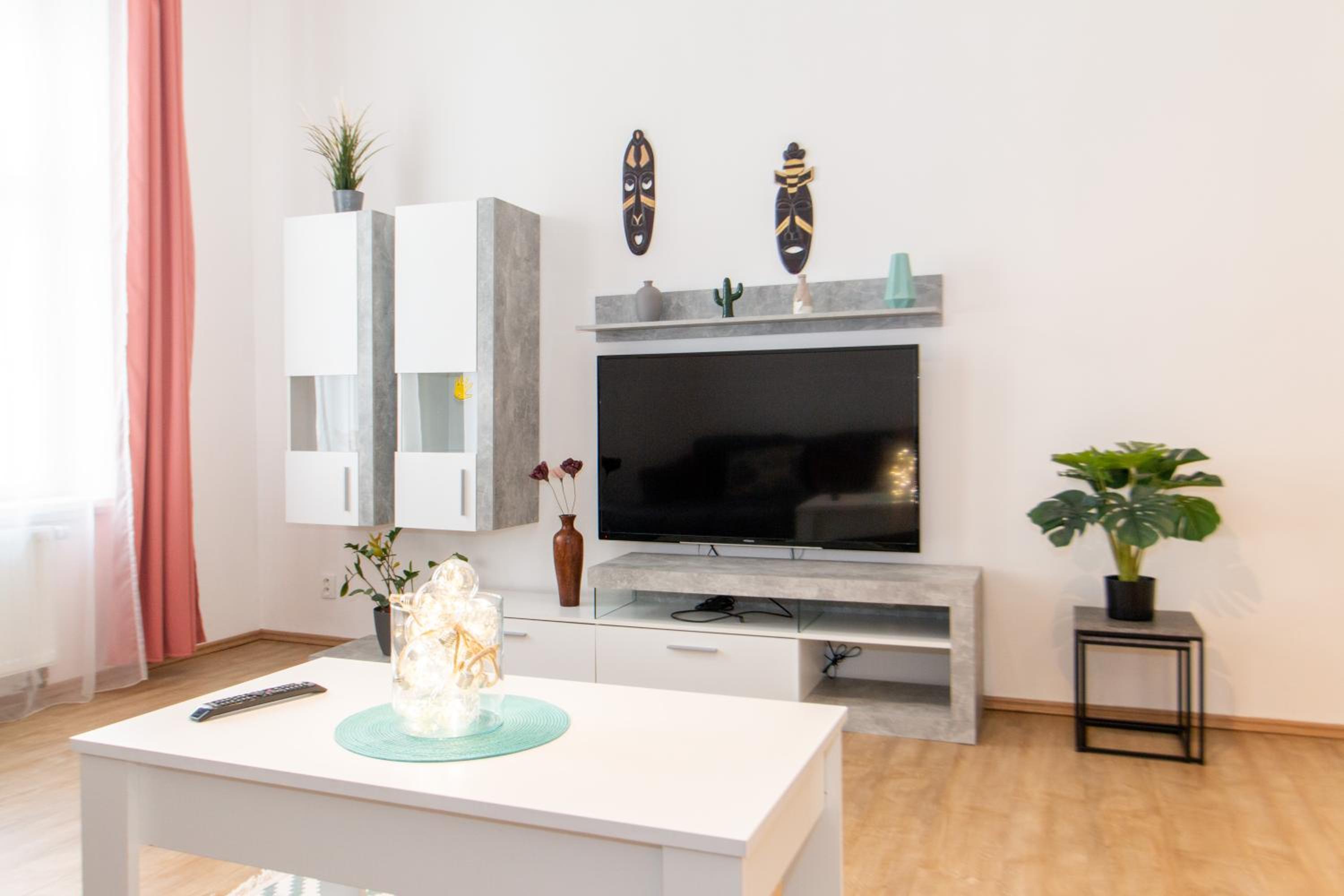 Stay Inn Apartments Naplavka