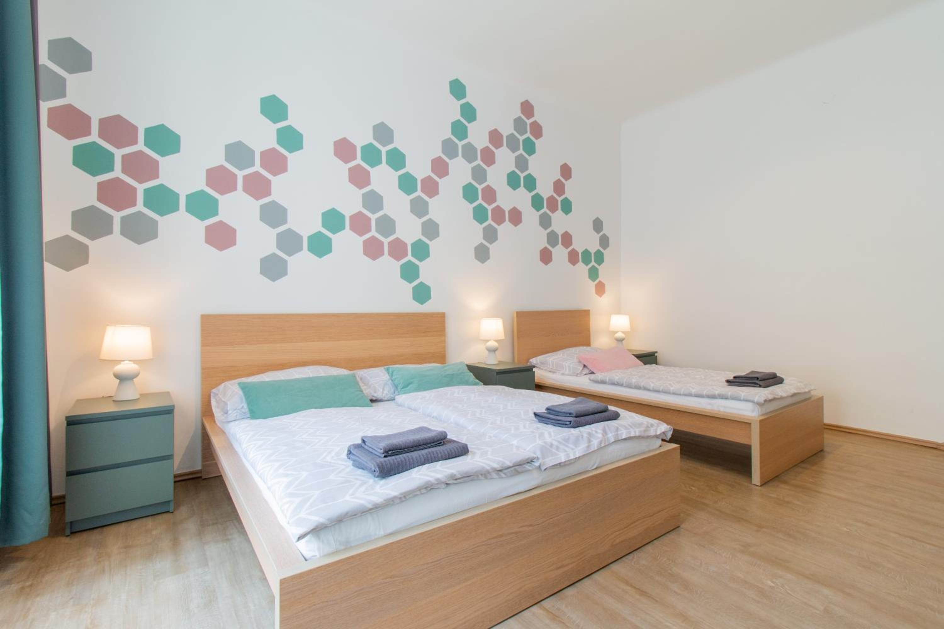 Stay Inn Apartments Naplavka