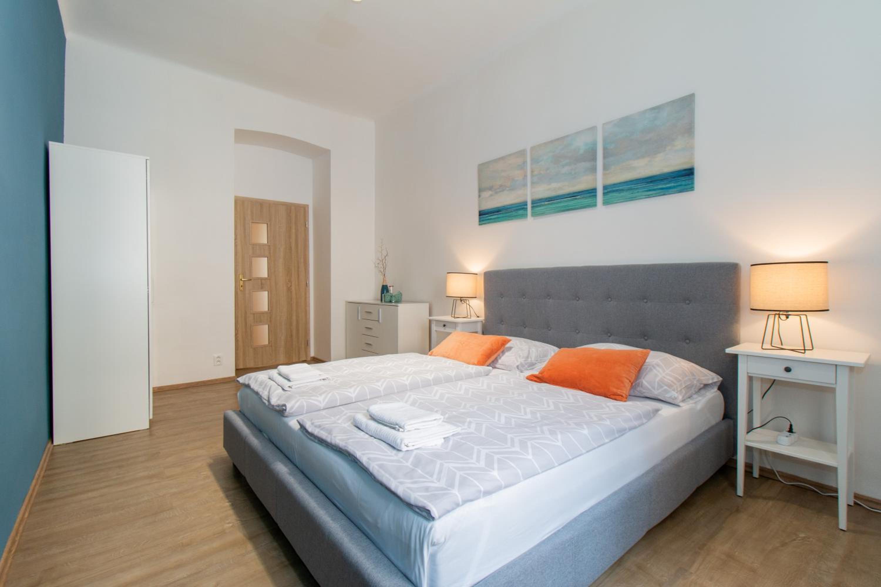 Stay Inn Apartments Naplavka