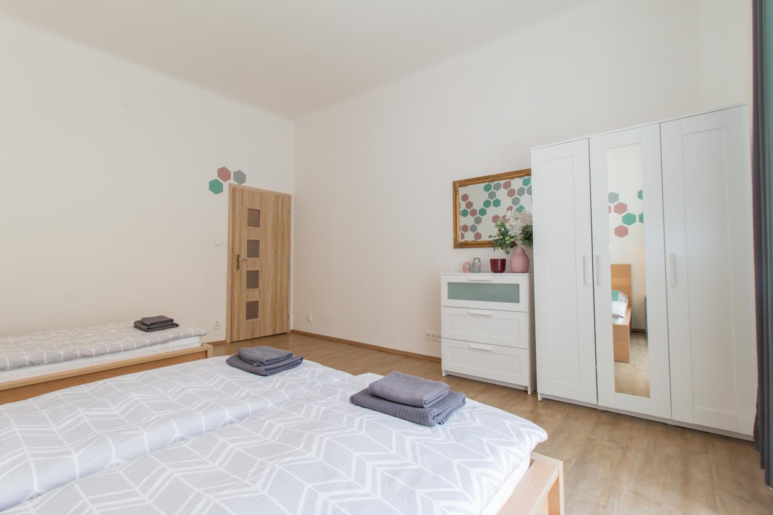 Stay Inn Apartments Naplavka