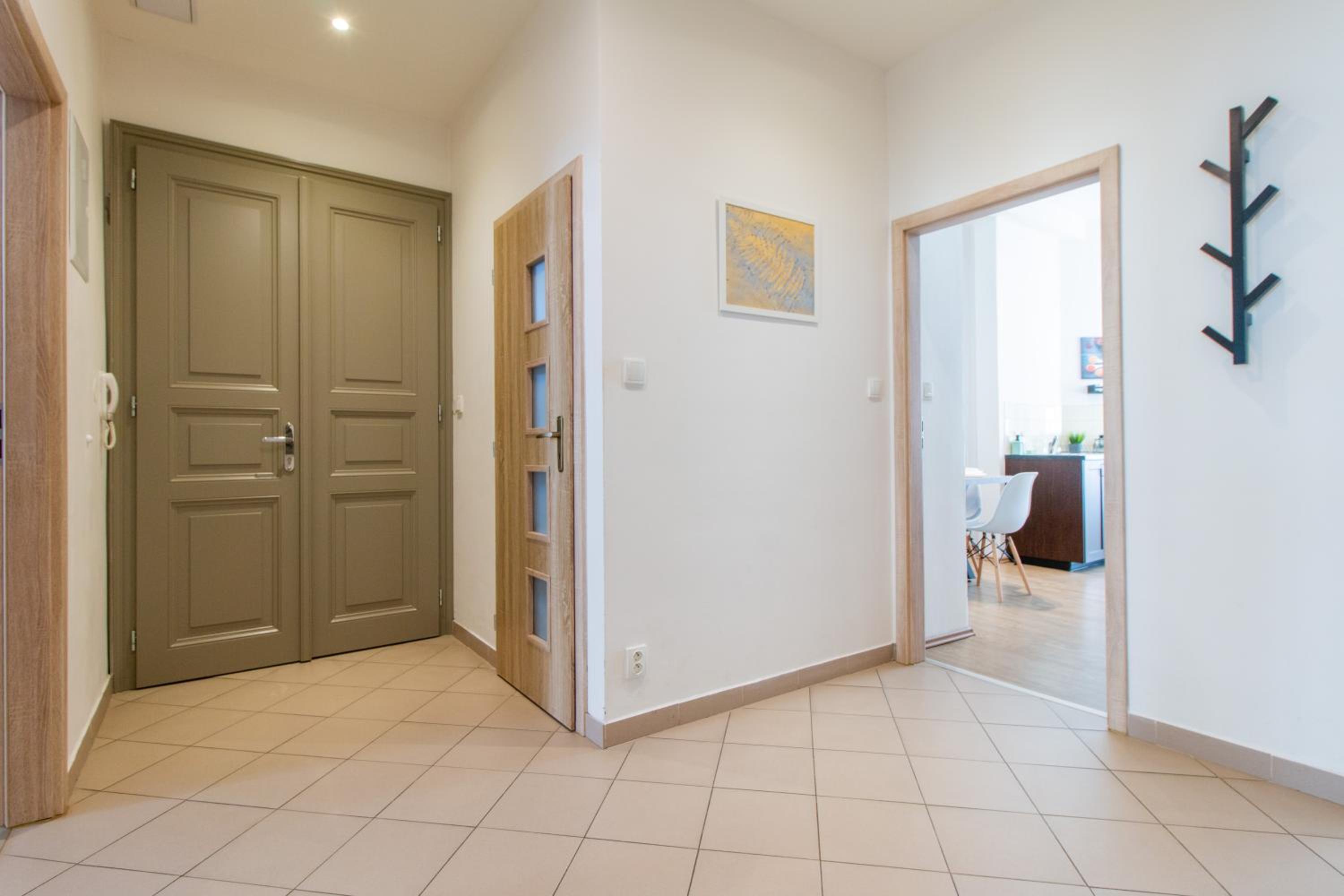 Stay Inn Apartments Naplavka