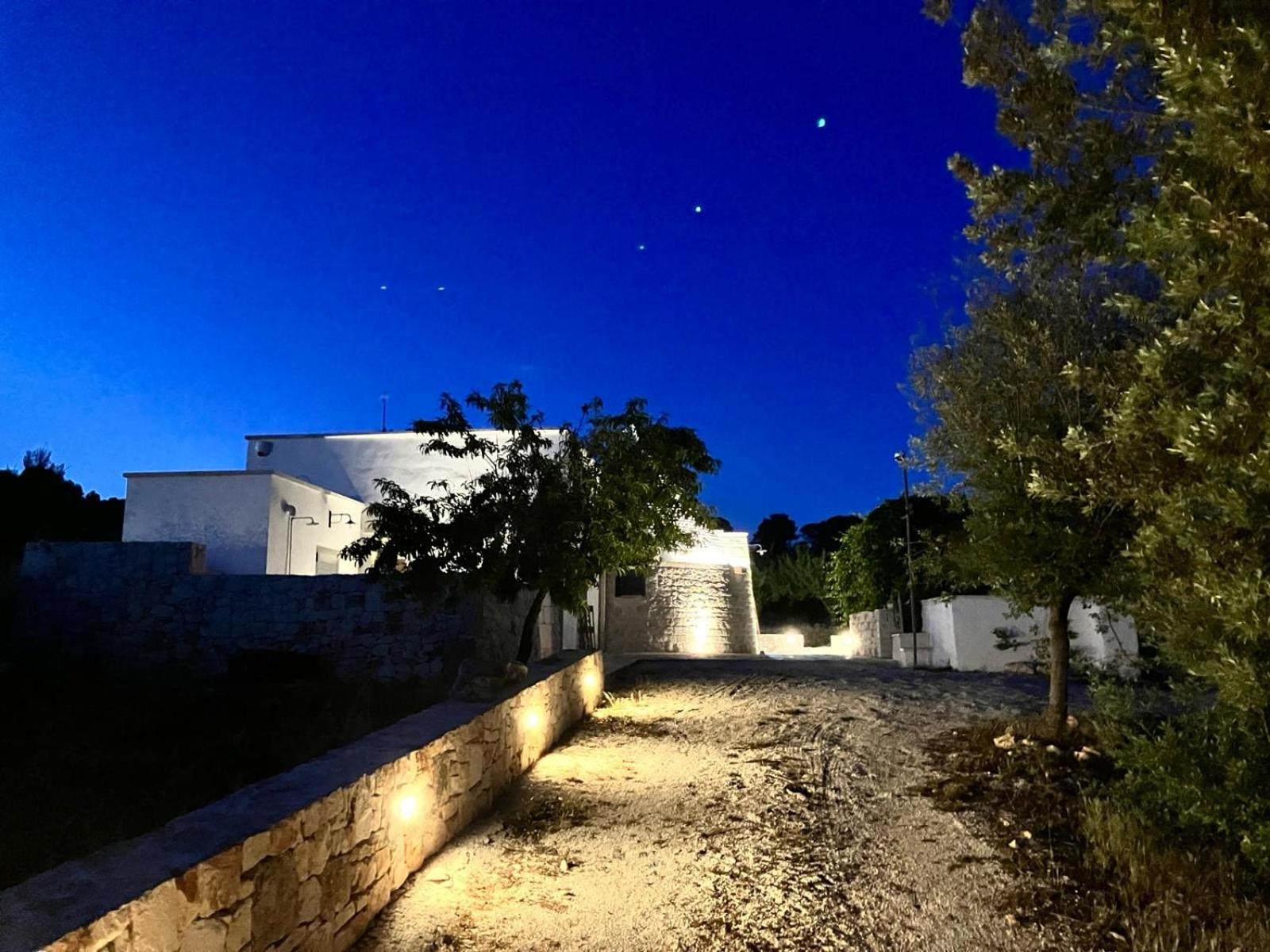 Luxury Trulli di Giulia, exclusive villa with private pool in Valle d'Itria, Puglia