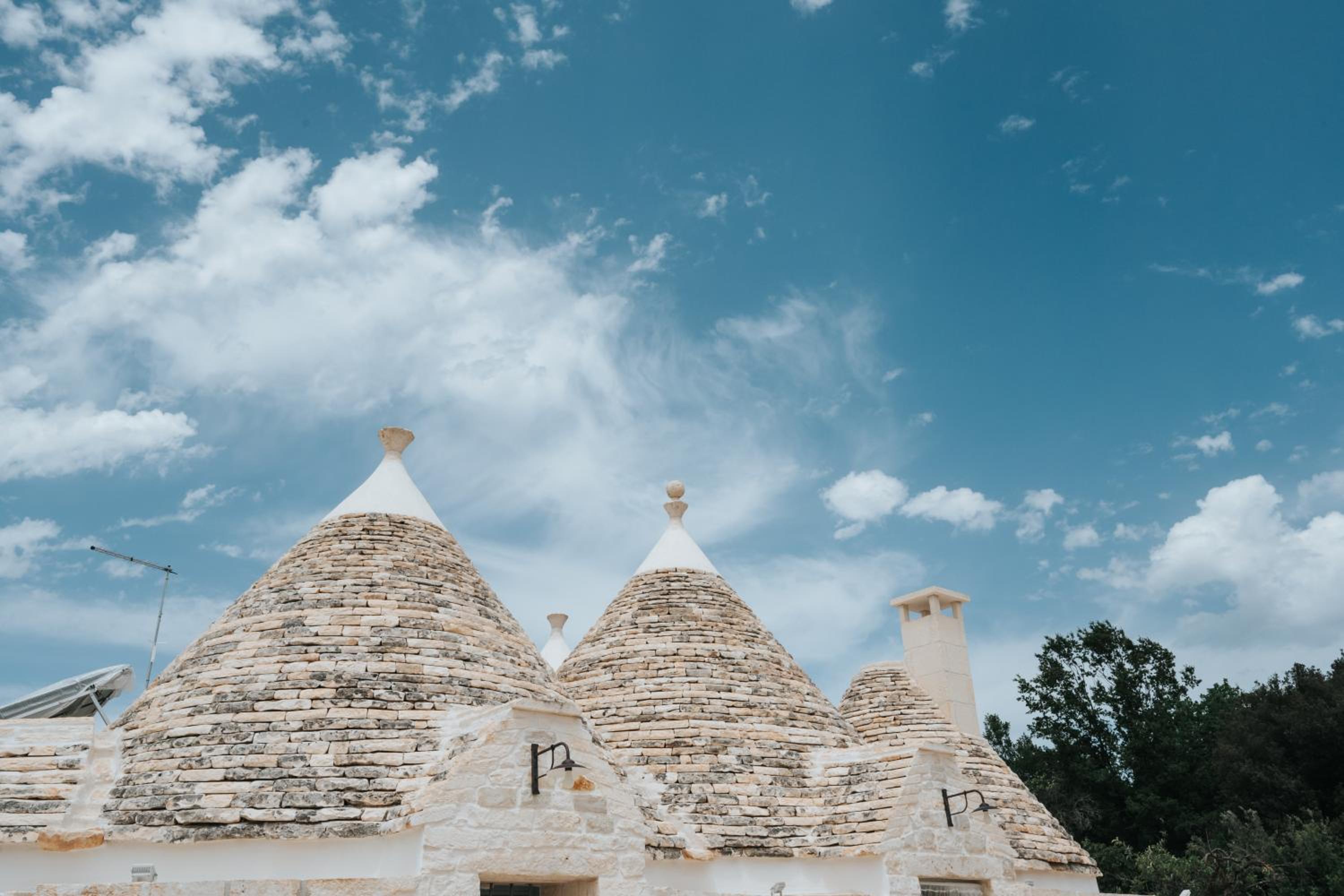 Luxury Trulli di Giulia, exclusive villa with private pool in Valle d'Itria, Puglia