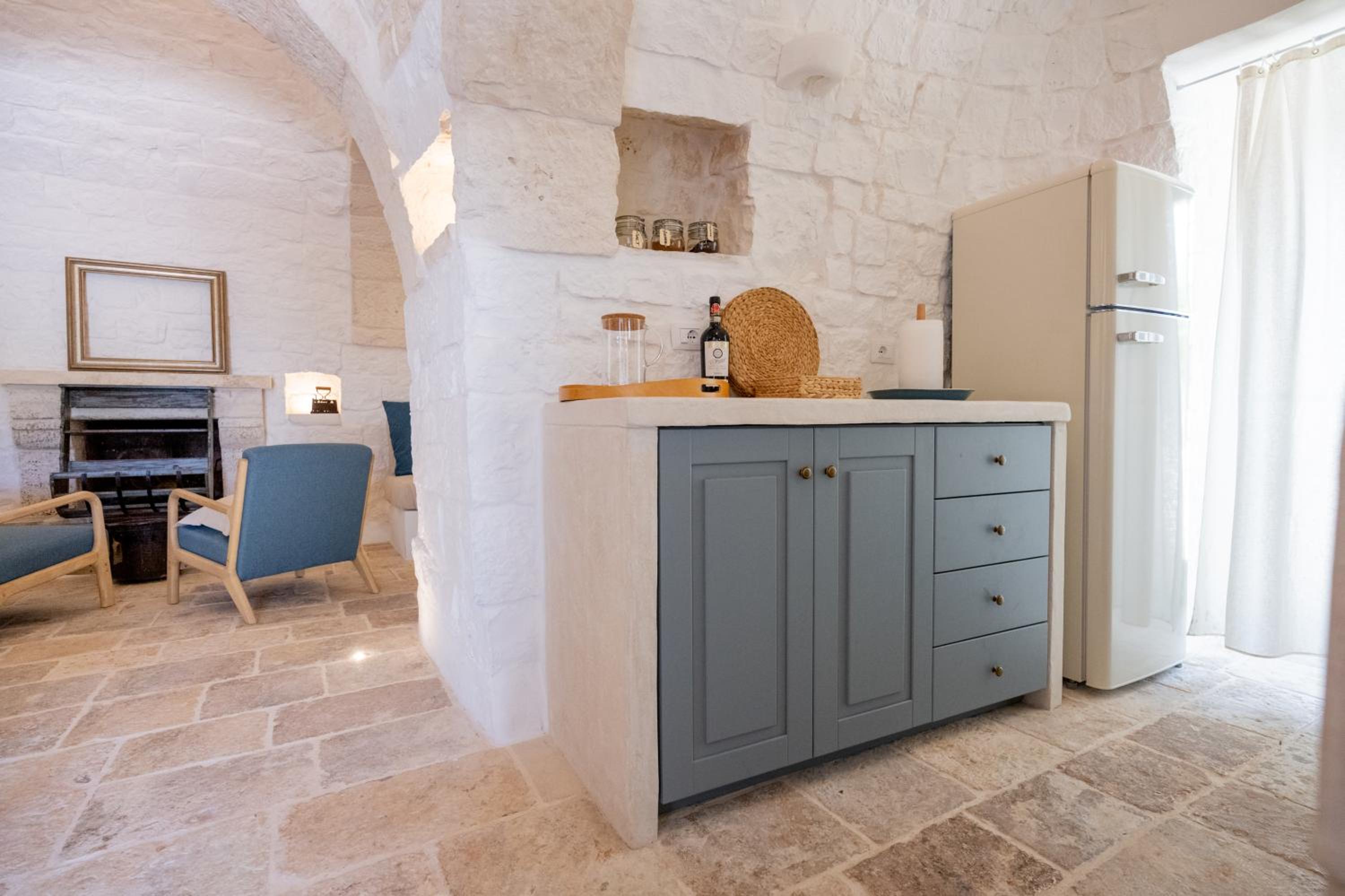 Luxury Trulli di Giulia, exclusive villa with private pool in Valle d'Itria, Puglia