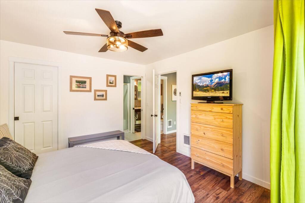 Gorgeous Modern Cabin with Access to Lake Cushman view 5