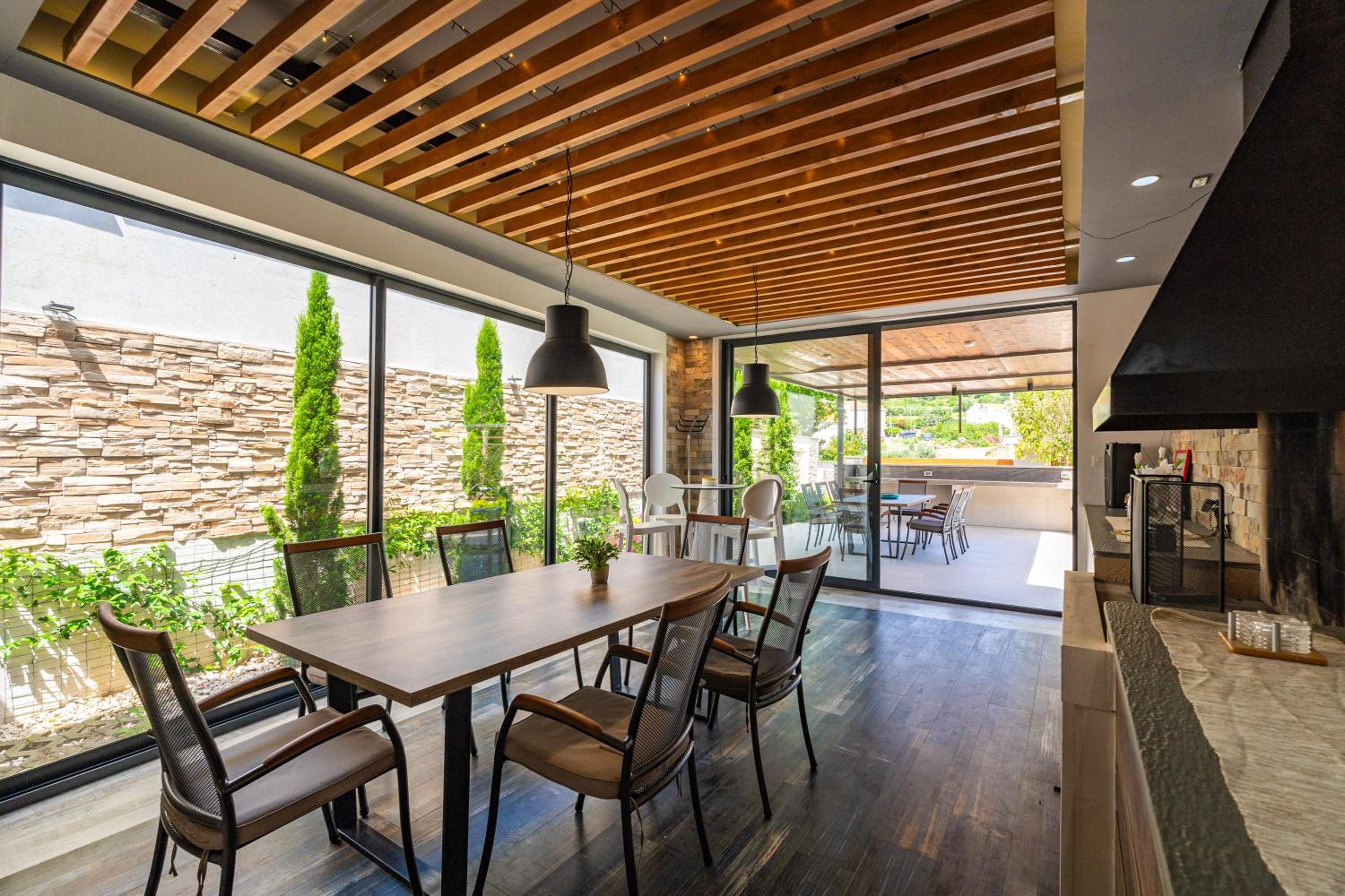 Villa Dolores Apartments