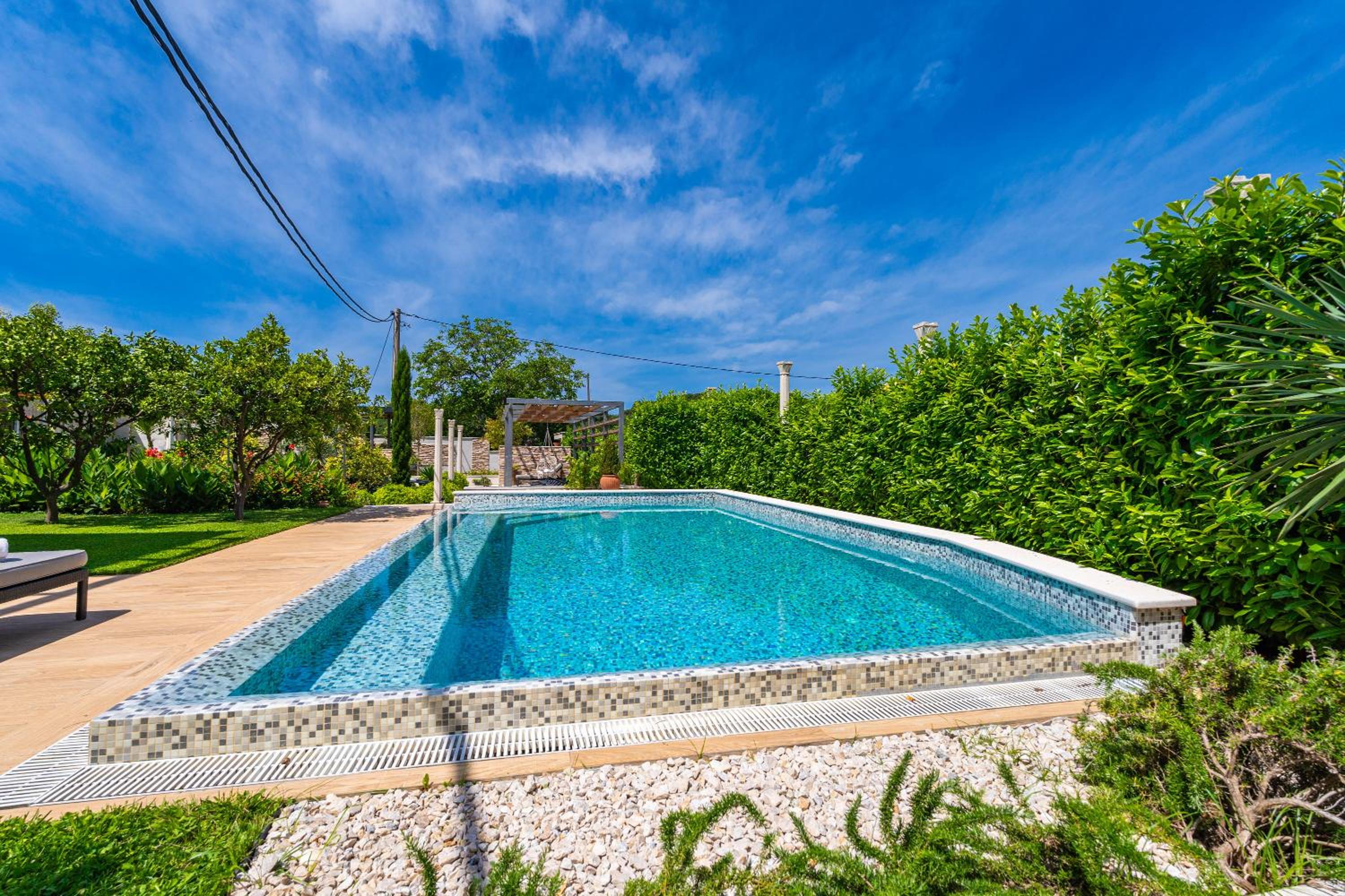 Villa Dolores Apartments