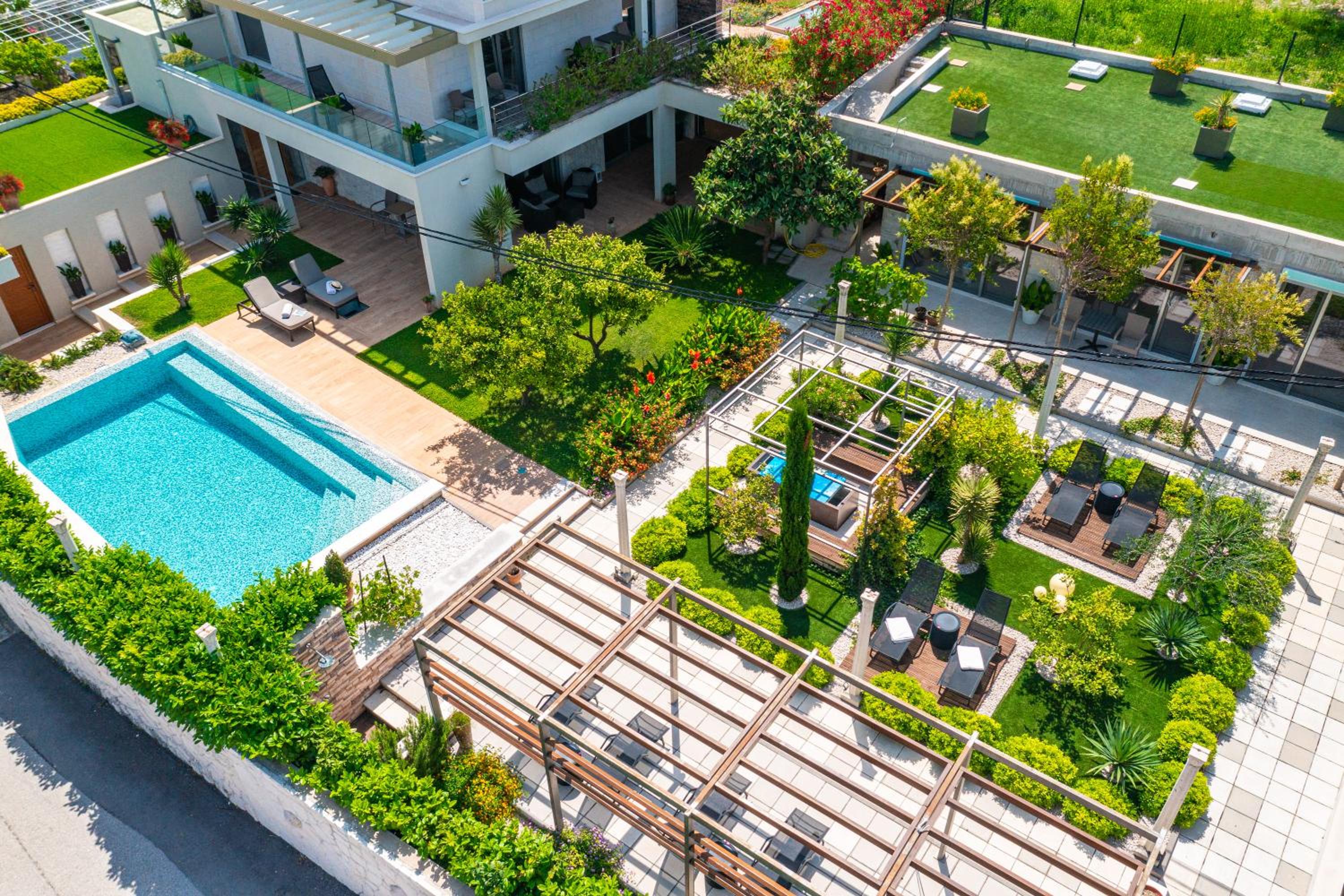 Villa Dolores Apartments
