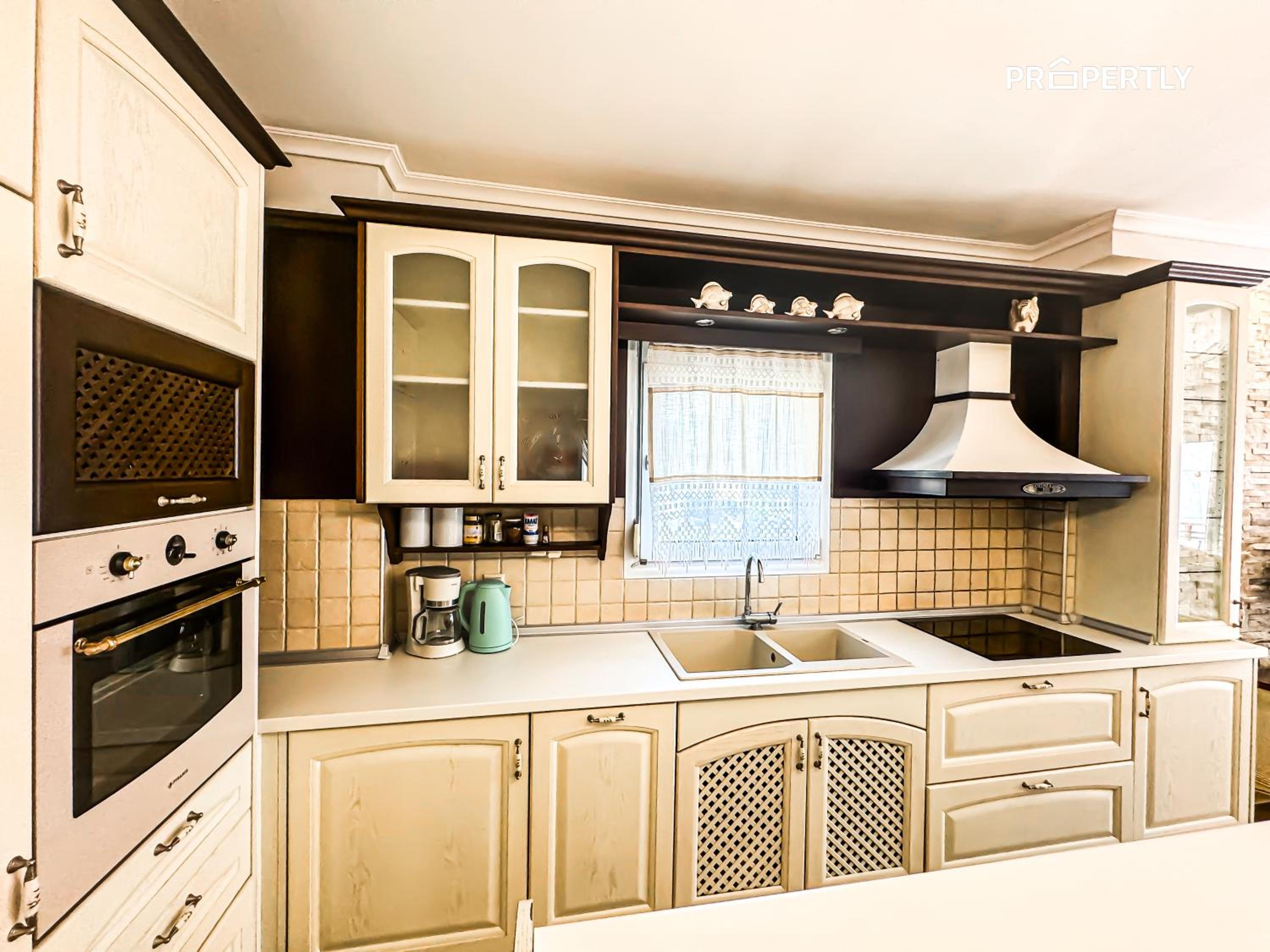 Seaside Luxury Apartment photo 3