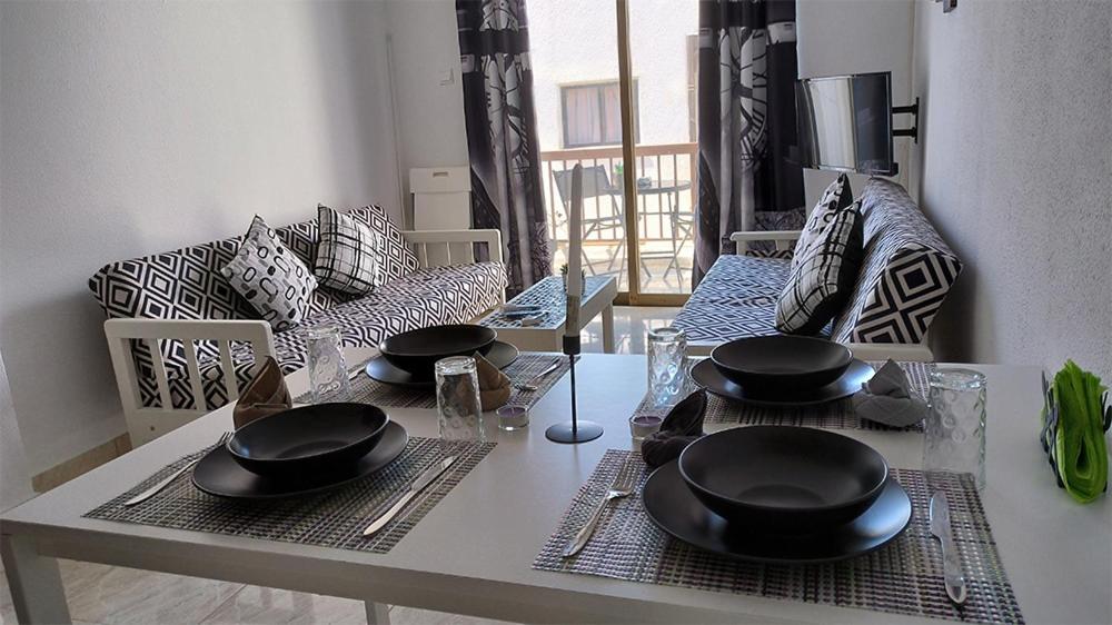 SPECIAL OFFER -70 Percent OFF - Sleep 5 - Best Location - Free Parking