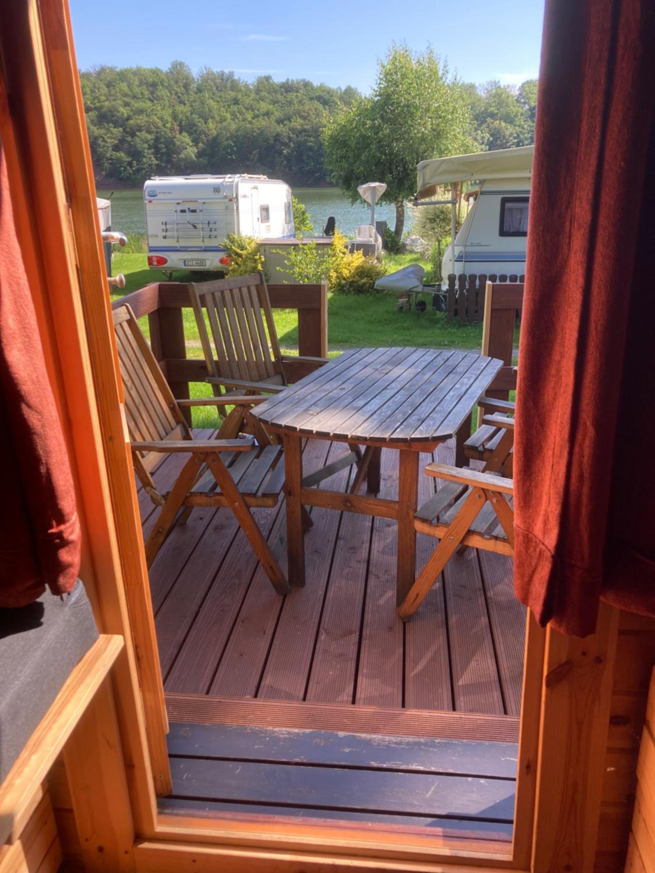 Campingfass mit Panoramaterrasse