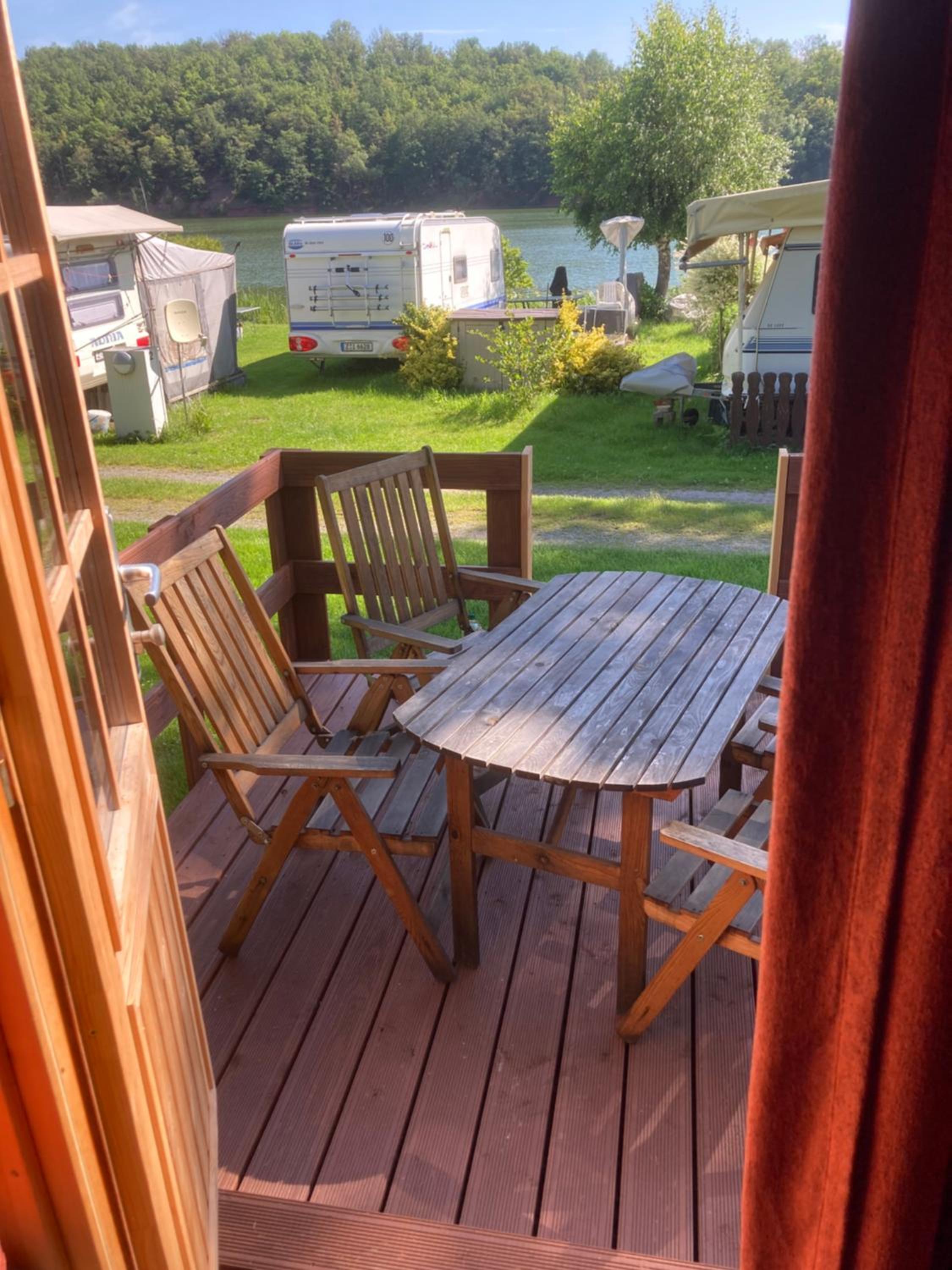 Campingfass mit Panoramaterrasse