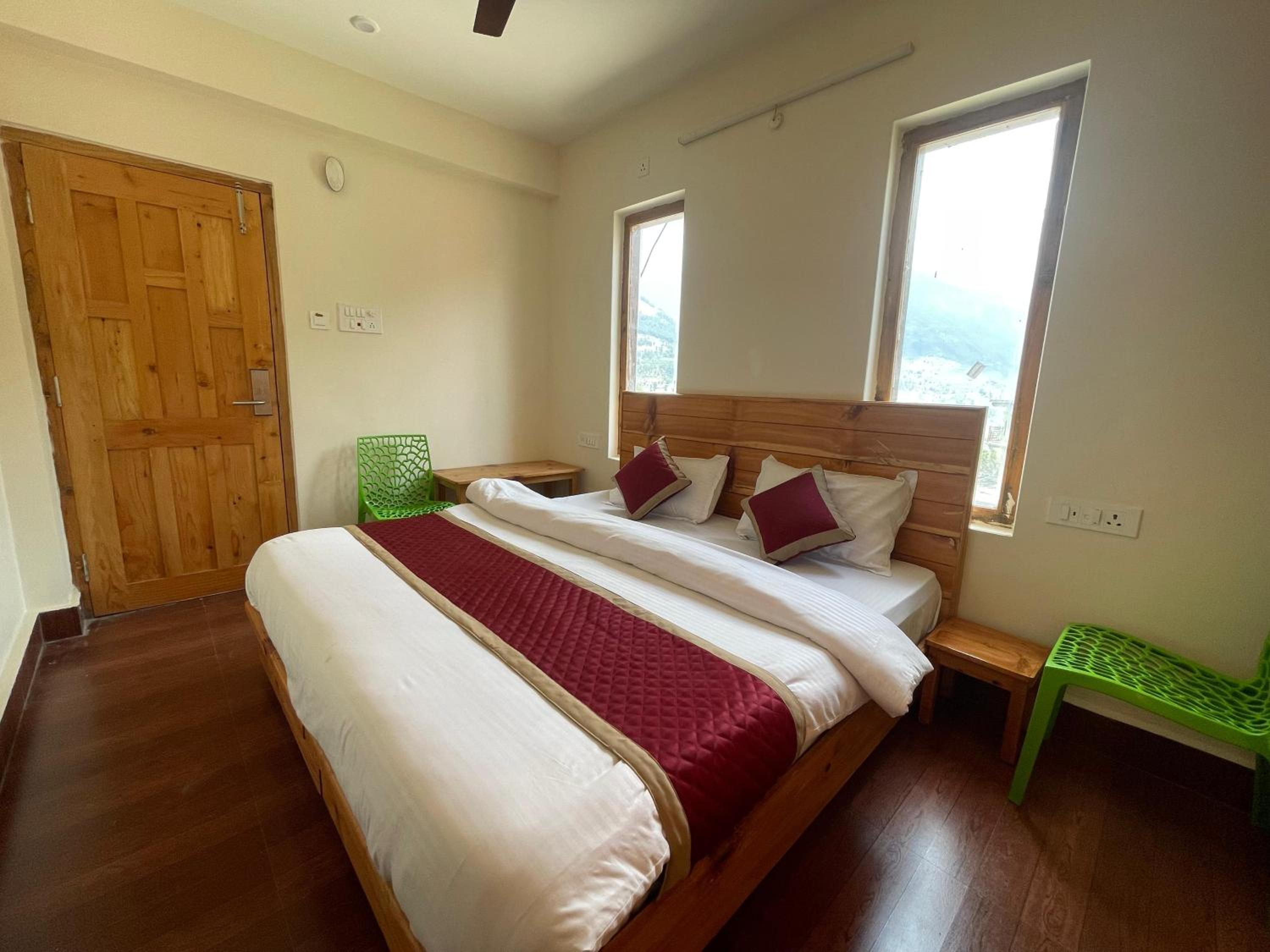 Hotel Diwan Sachpass Himalayan Brothers