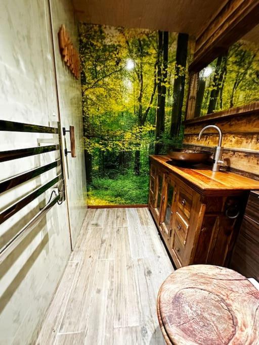Squirrel Hideaway with Hot Tub in Formby, Liverpool