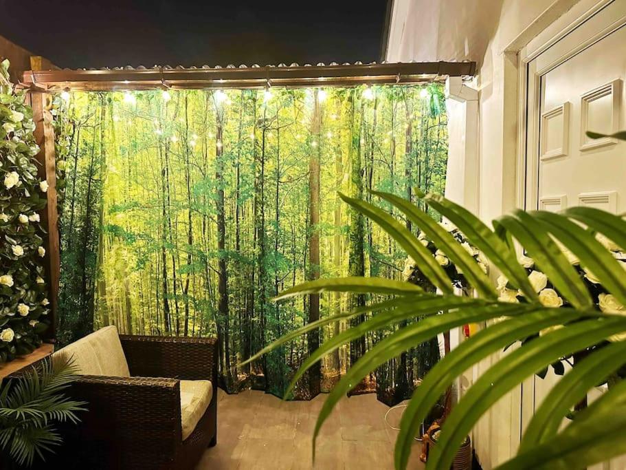 Squirrel Hideaway with Hot Tub in Formby, Liverpool