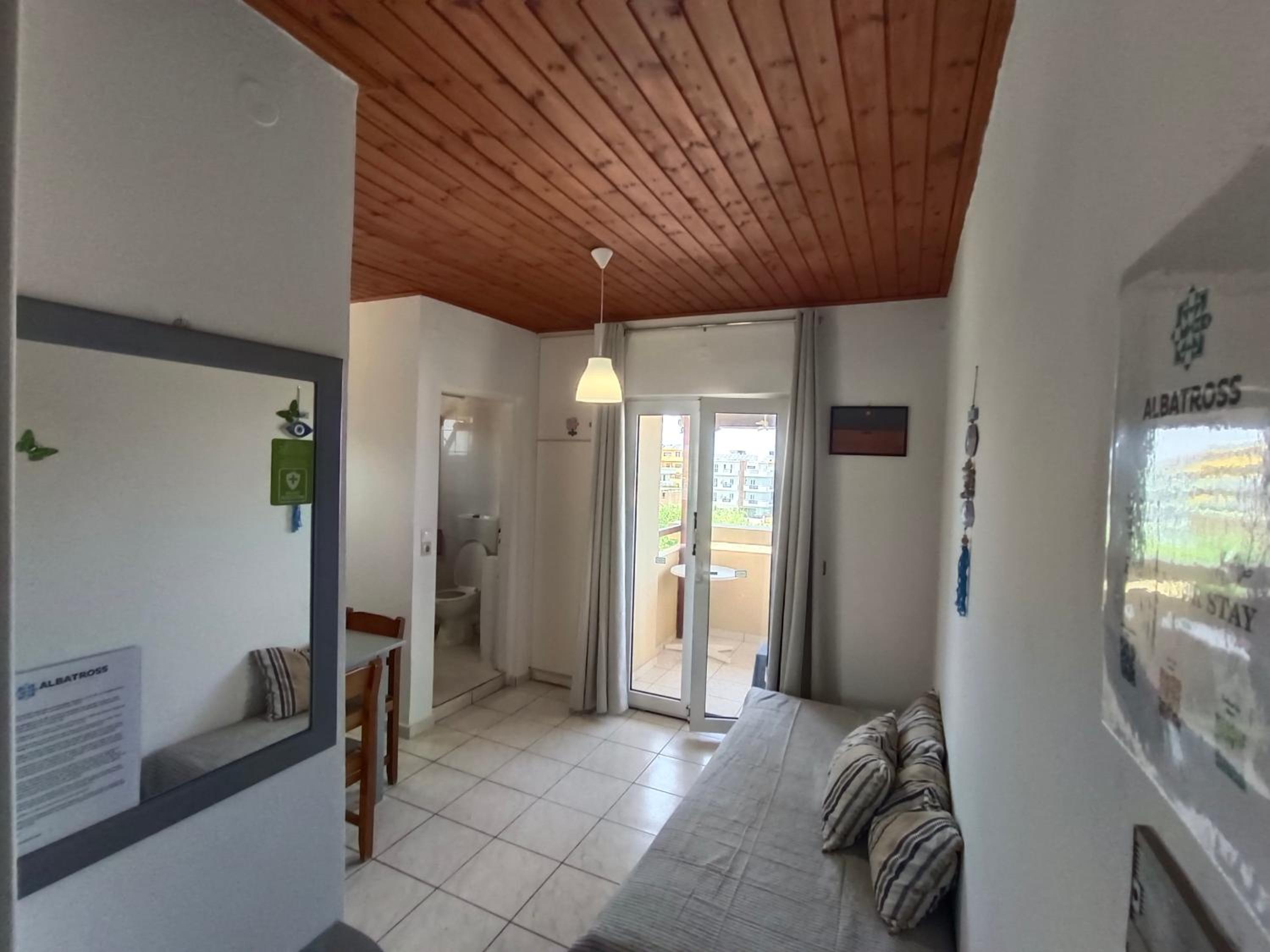 Albatross Apartments