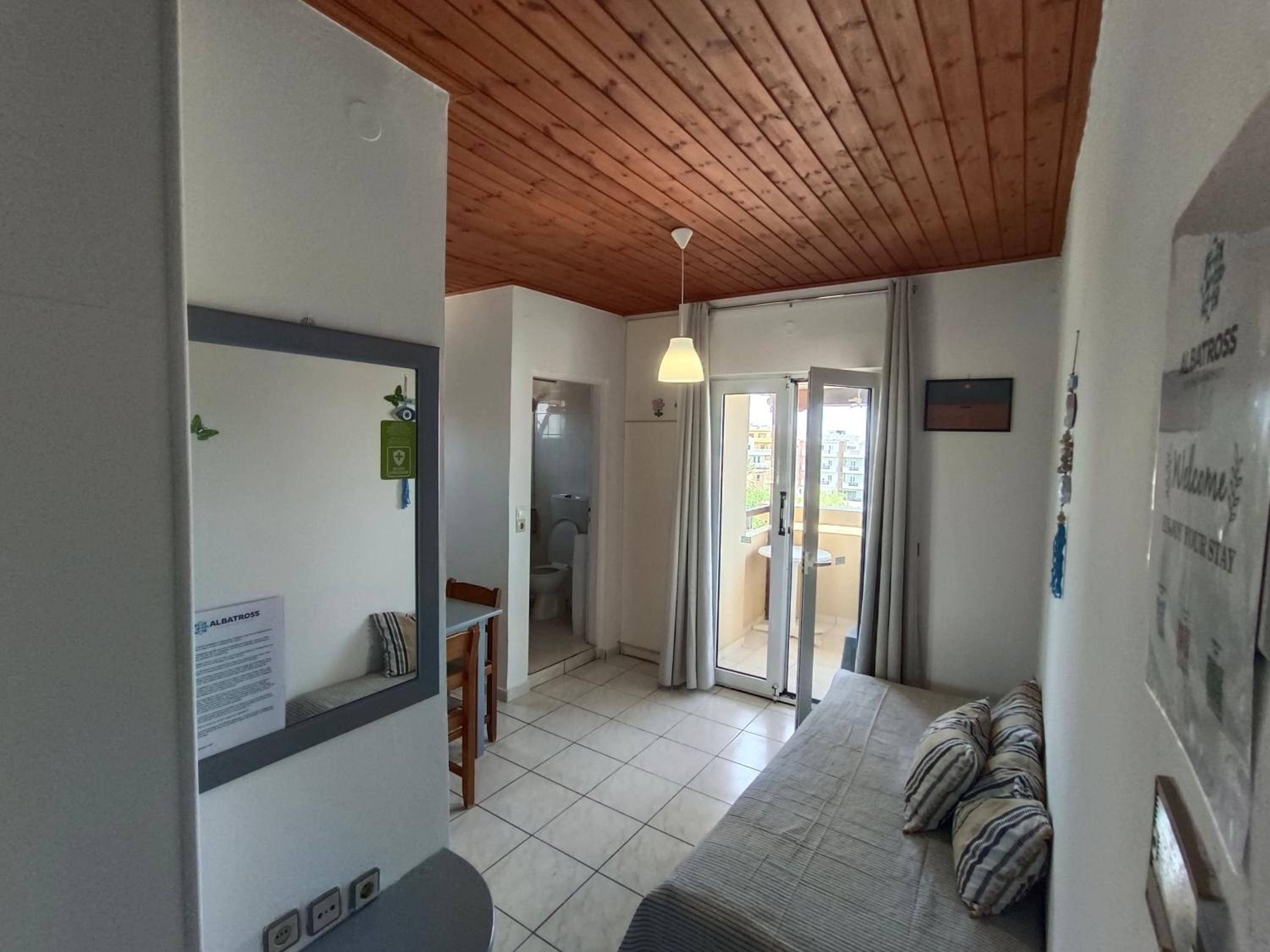 Albatross Apartments