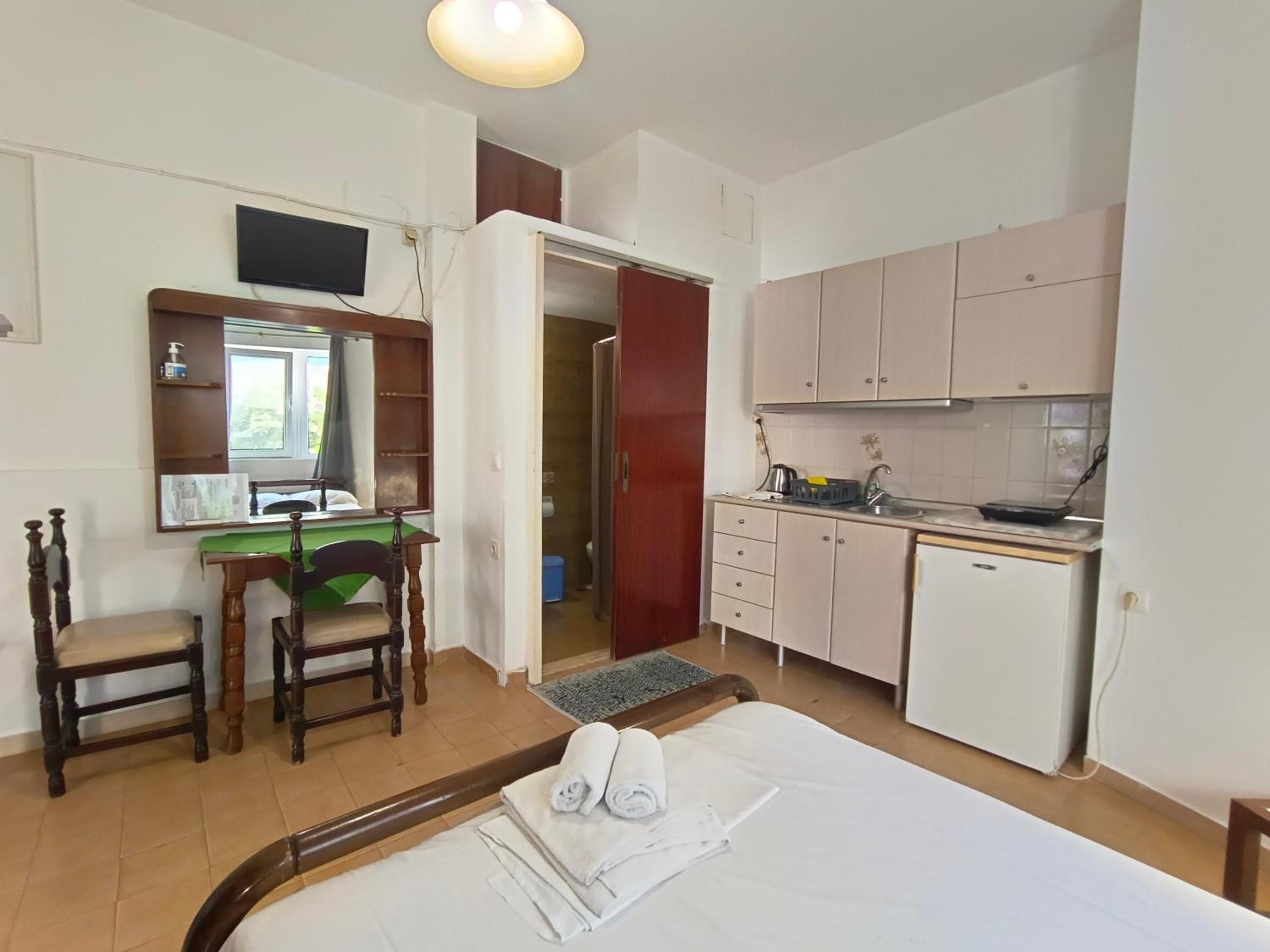 Albatross Apartments