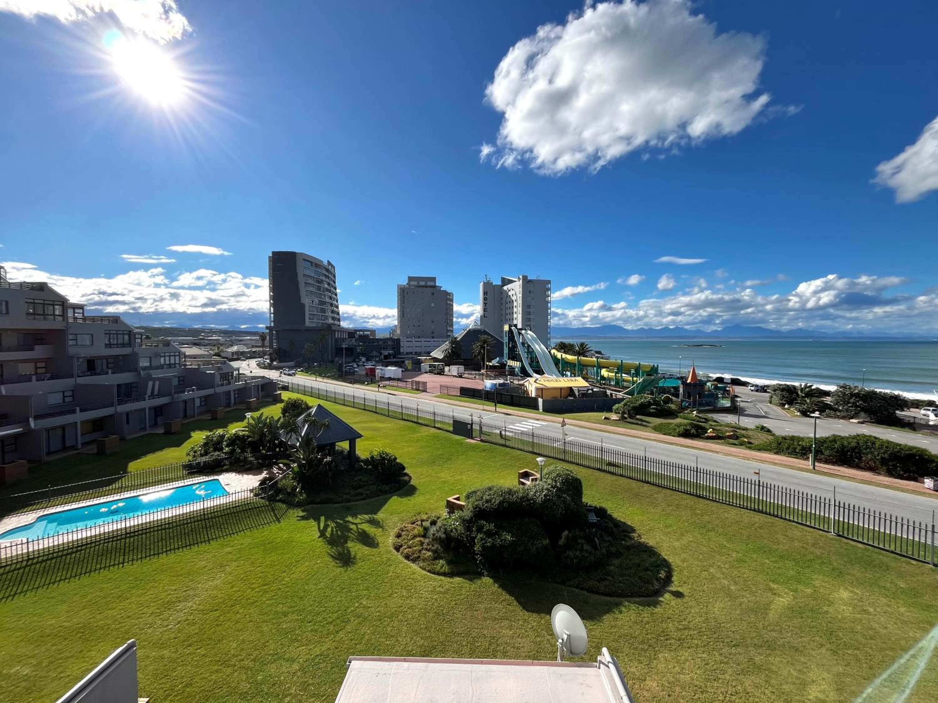 Coastal Hospitality - De Valle 43 view 4