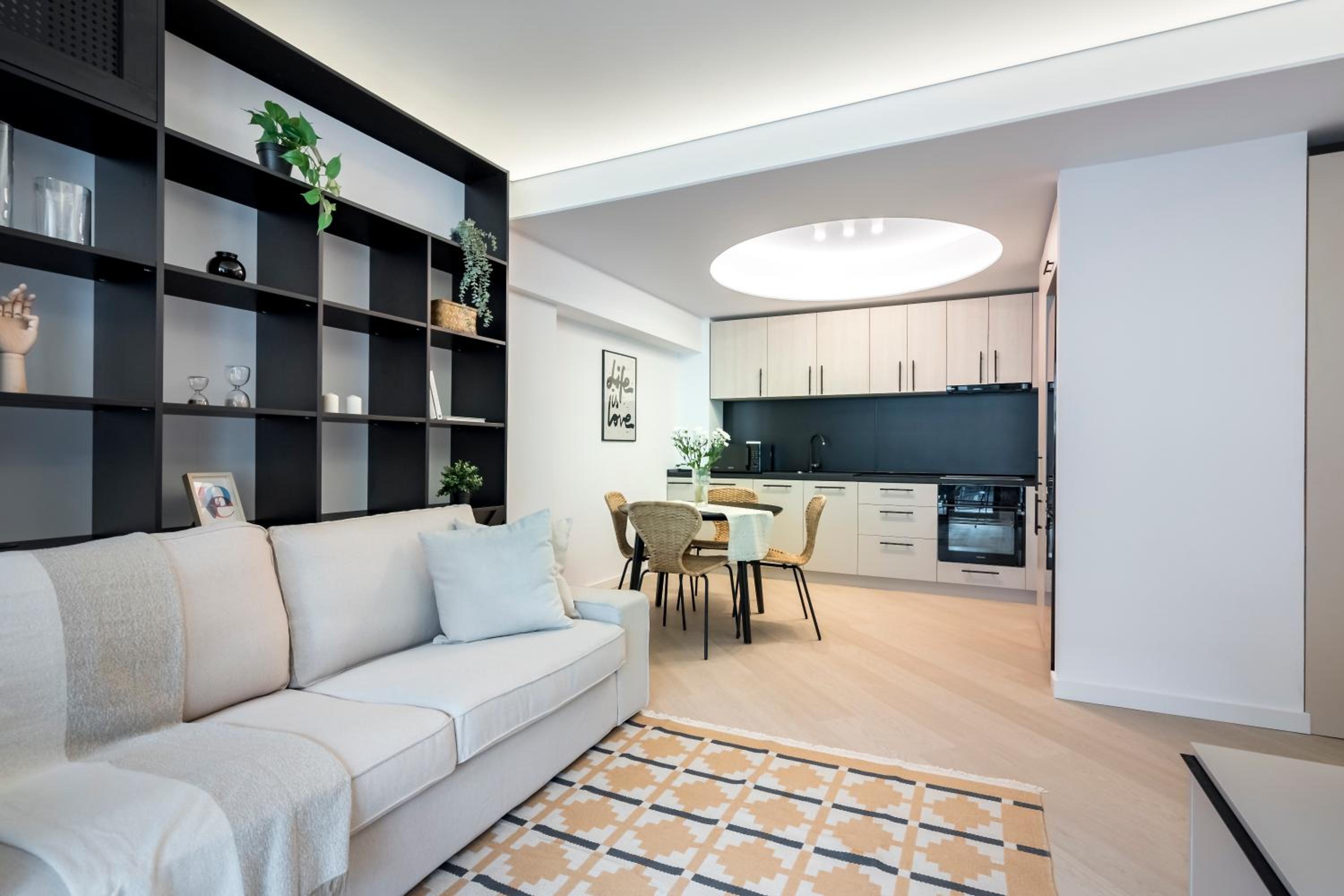 North by Urbanesq Cortina G view 4