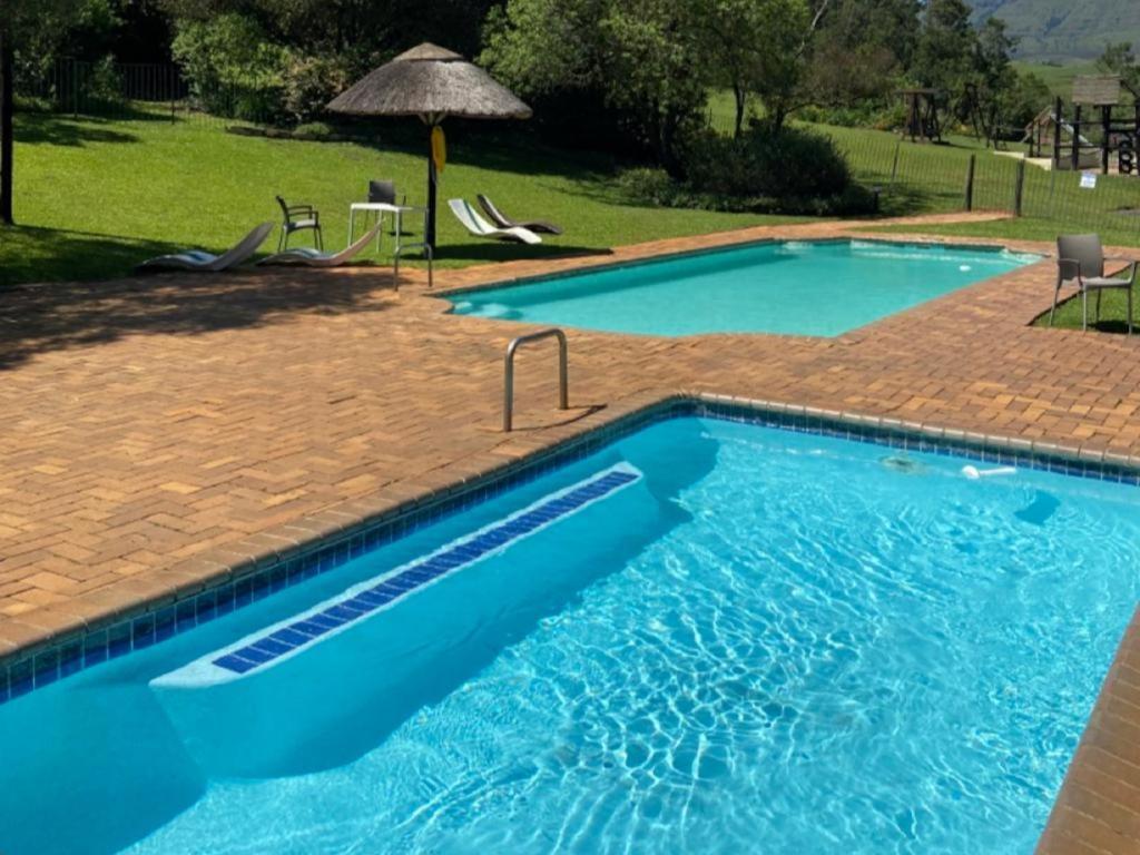 Champagne Lane Resort