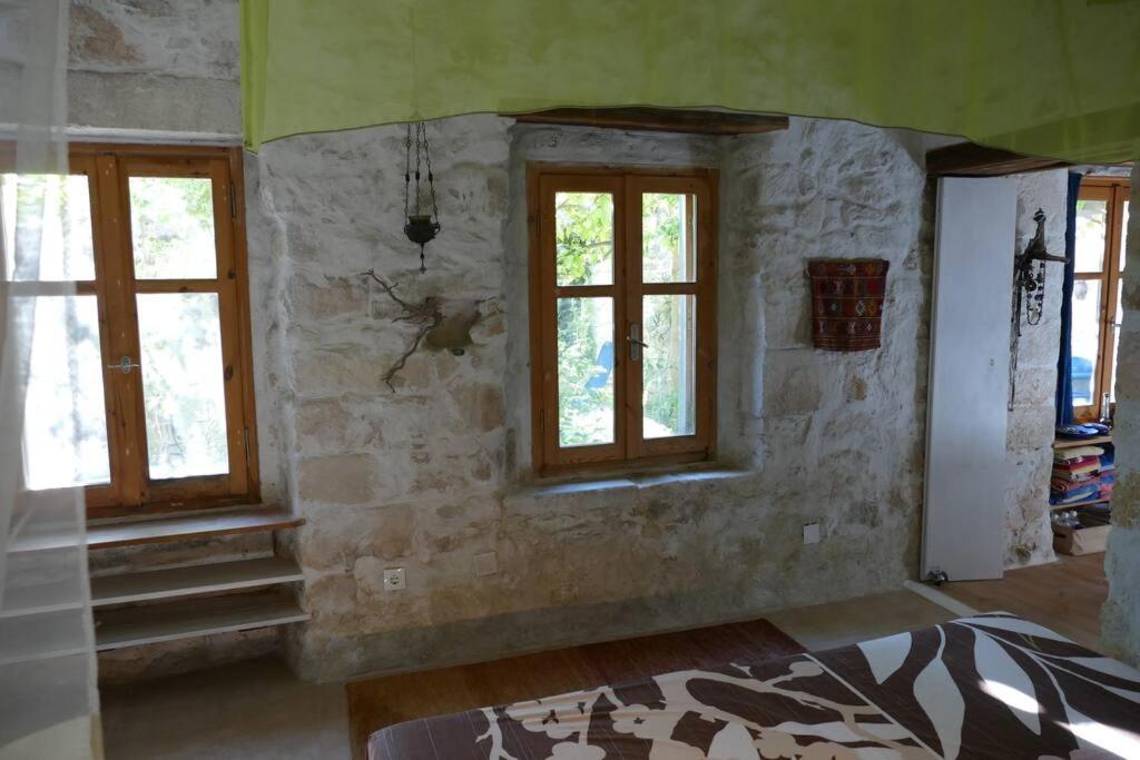 Stonehouse Pyrgou