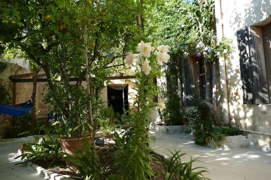 Stonehouse Pyrgou
