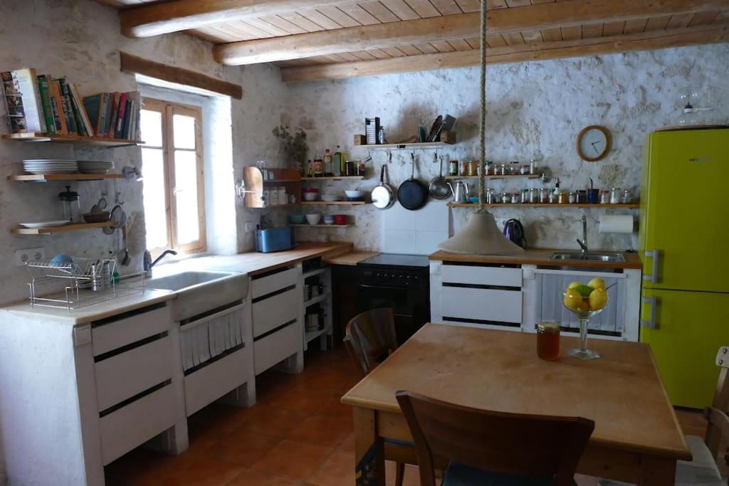 Stonehouse Pyrgou