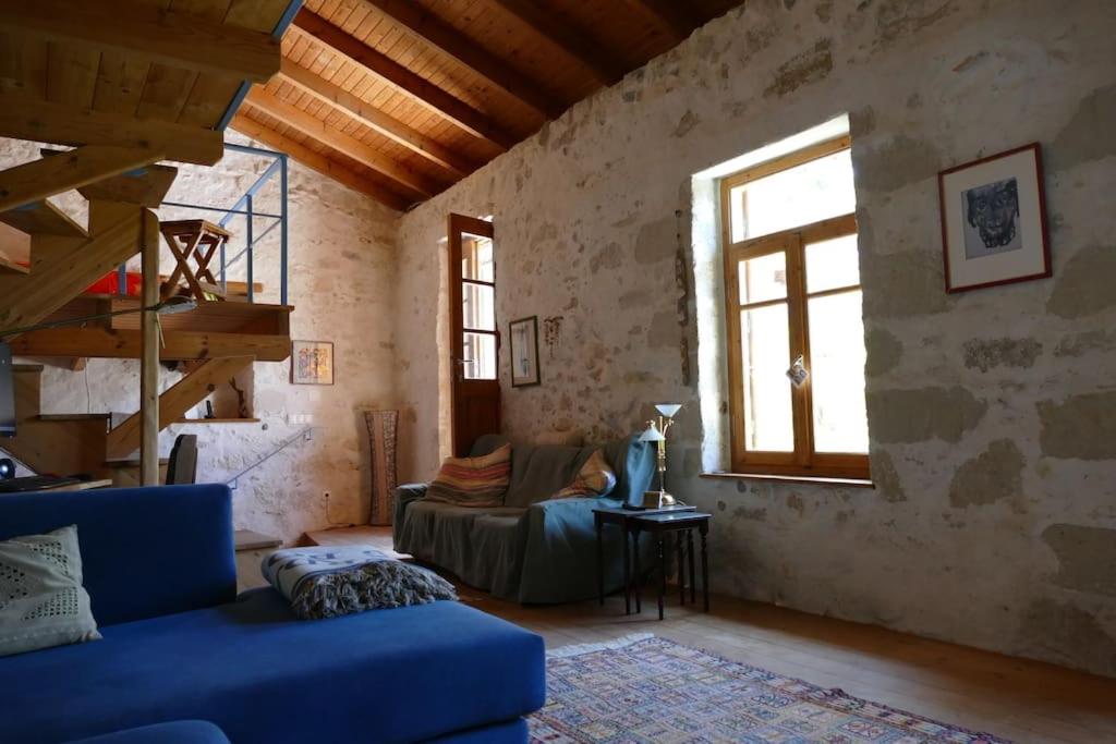 Stonehouse Pyrgou