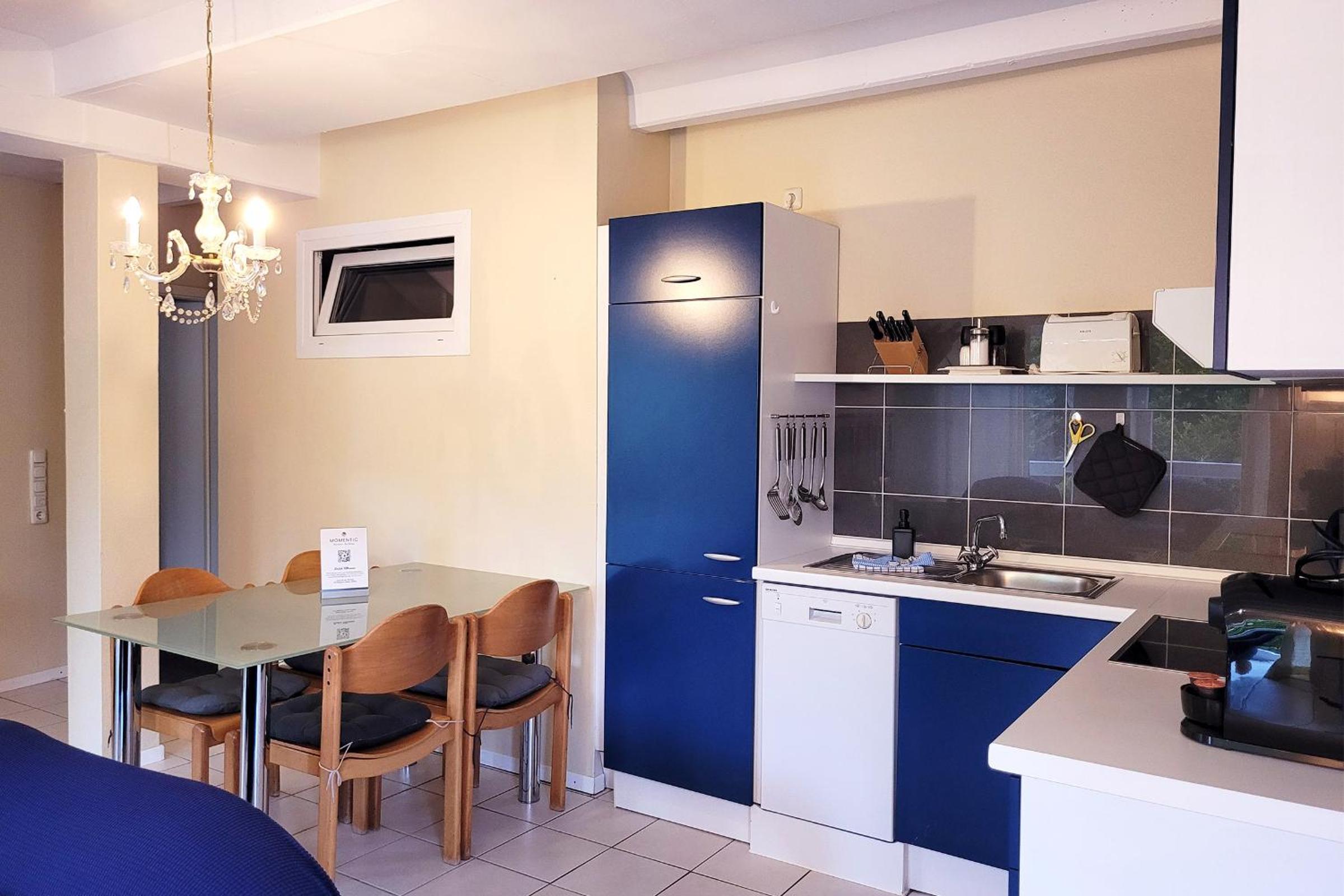 Charmante Ferienwohnung mit Terrasse - nur 50m zum Strand mit eigenem Parkplatz und Fahrradunterstellmöglichkeit
