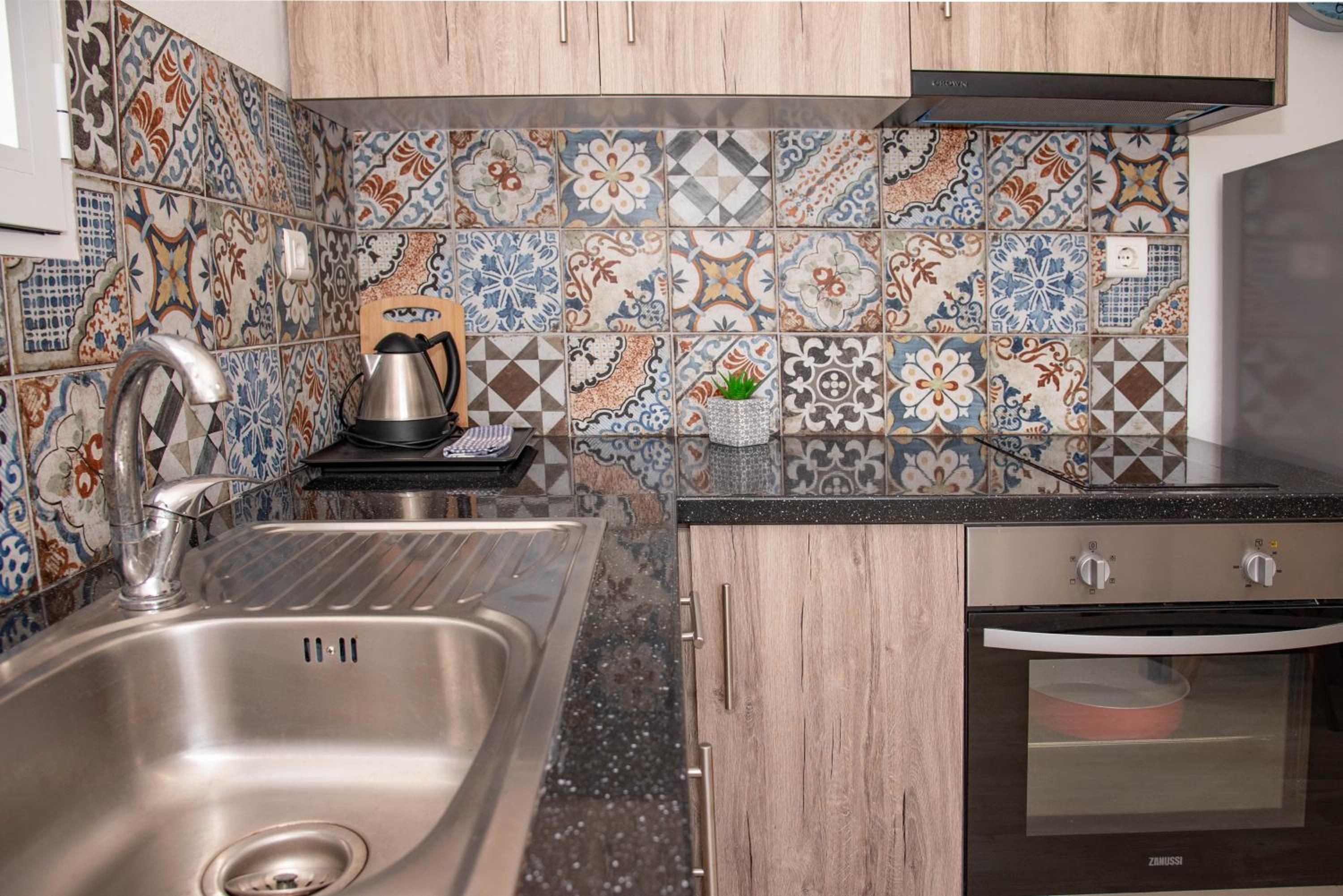 Antonia's Apartments