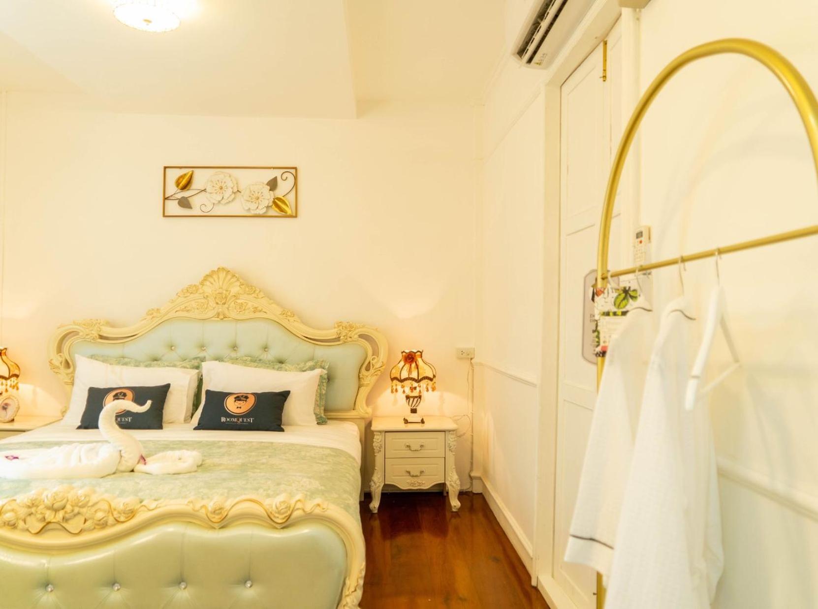 RoomQuest Baan Khun Phra The Iconic Residence view 2