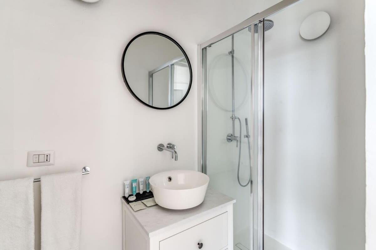 Villa Murat Historic Residence with Heated Pool and Còncierge by Feeling Italy photo 4