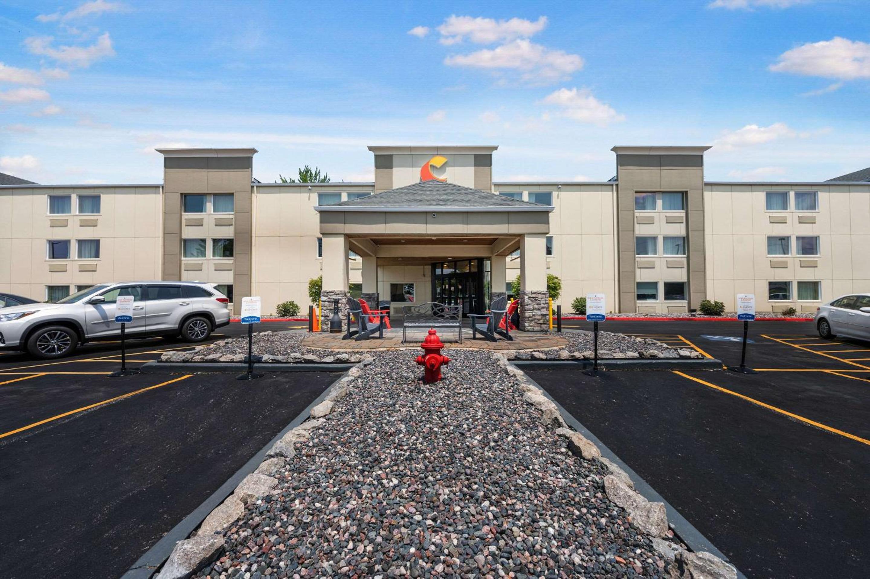 Comfort Inn Mayfield Heights Cleveland East view 2