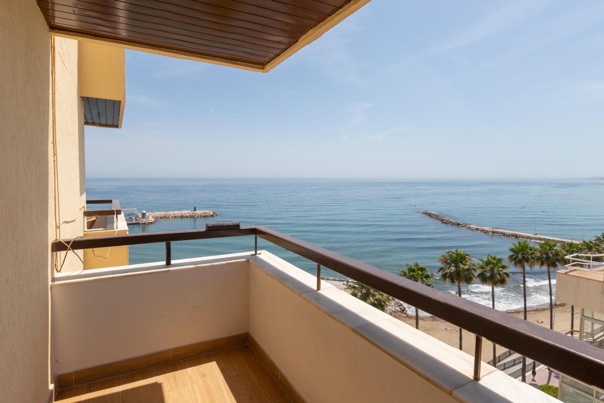 Dream penthouse in marbella center with sea views