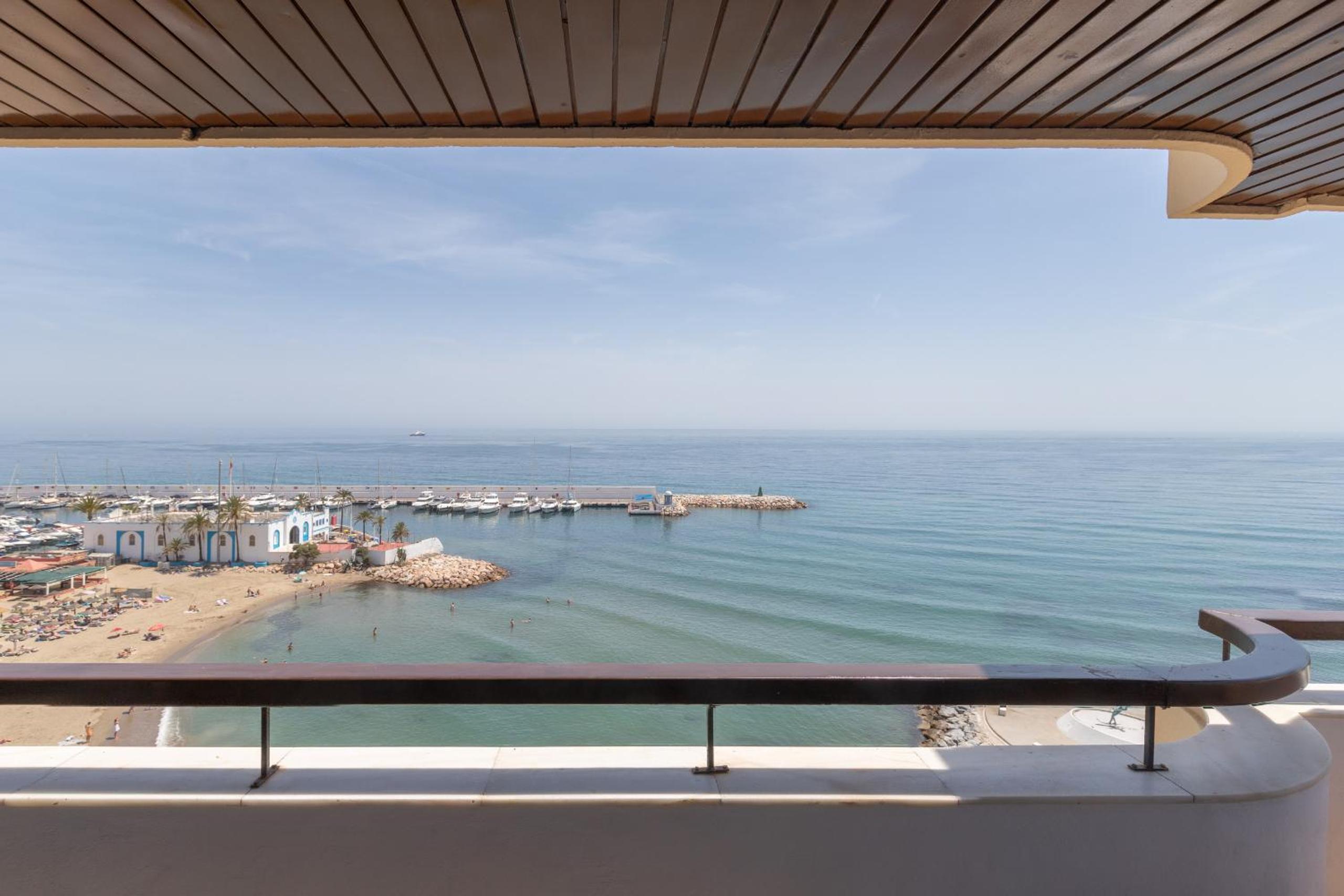 Dream penthouse in marbella center with sea views