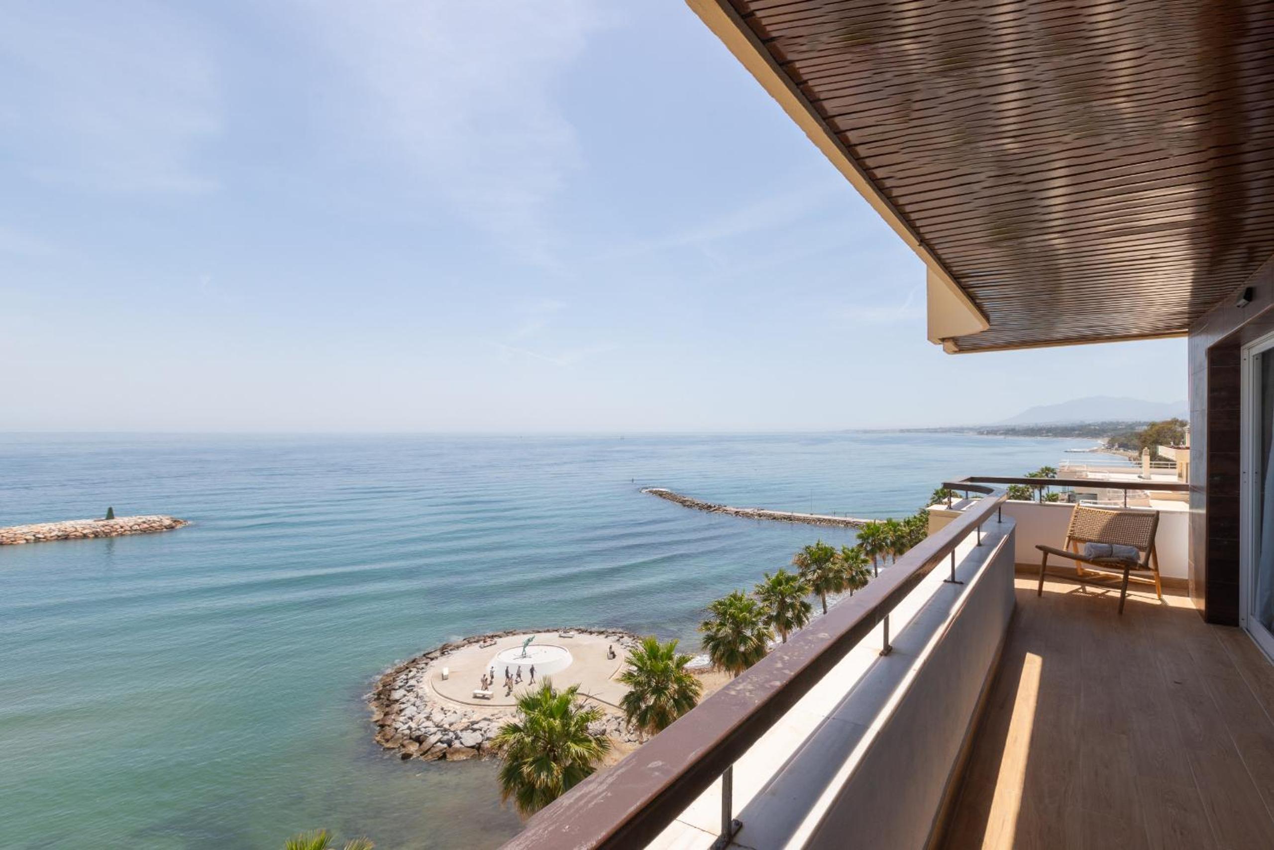 Dream penthouse in marbella center with sea views