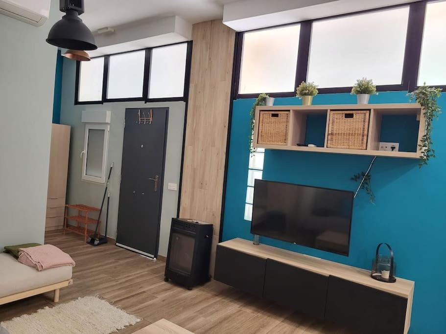 Studio type Loft Malaga gare de trains et plage
