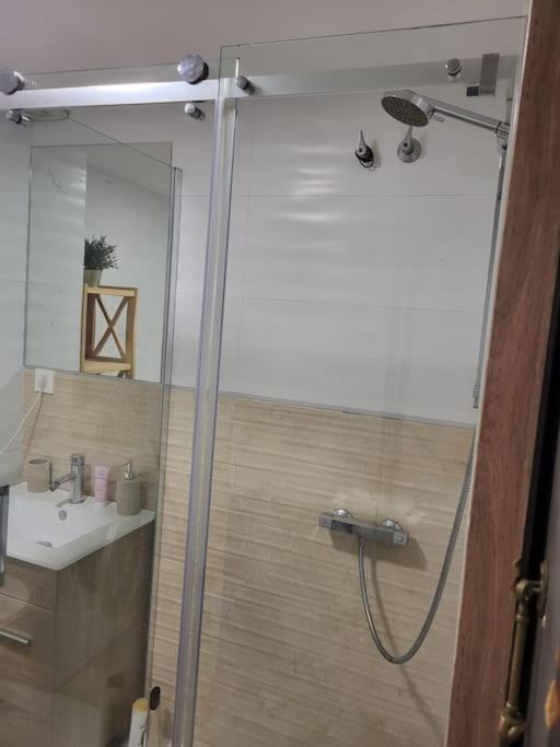 Studio type Loft Malaga gare de trains et plage
