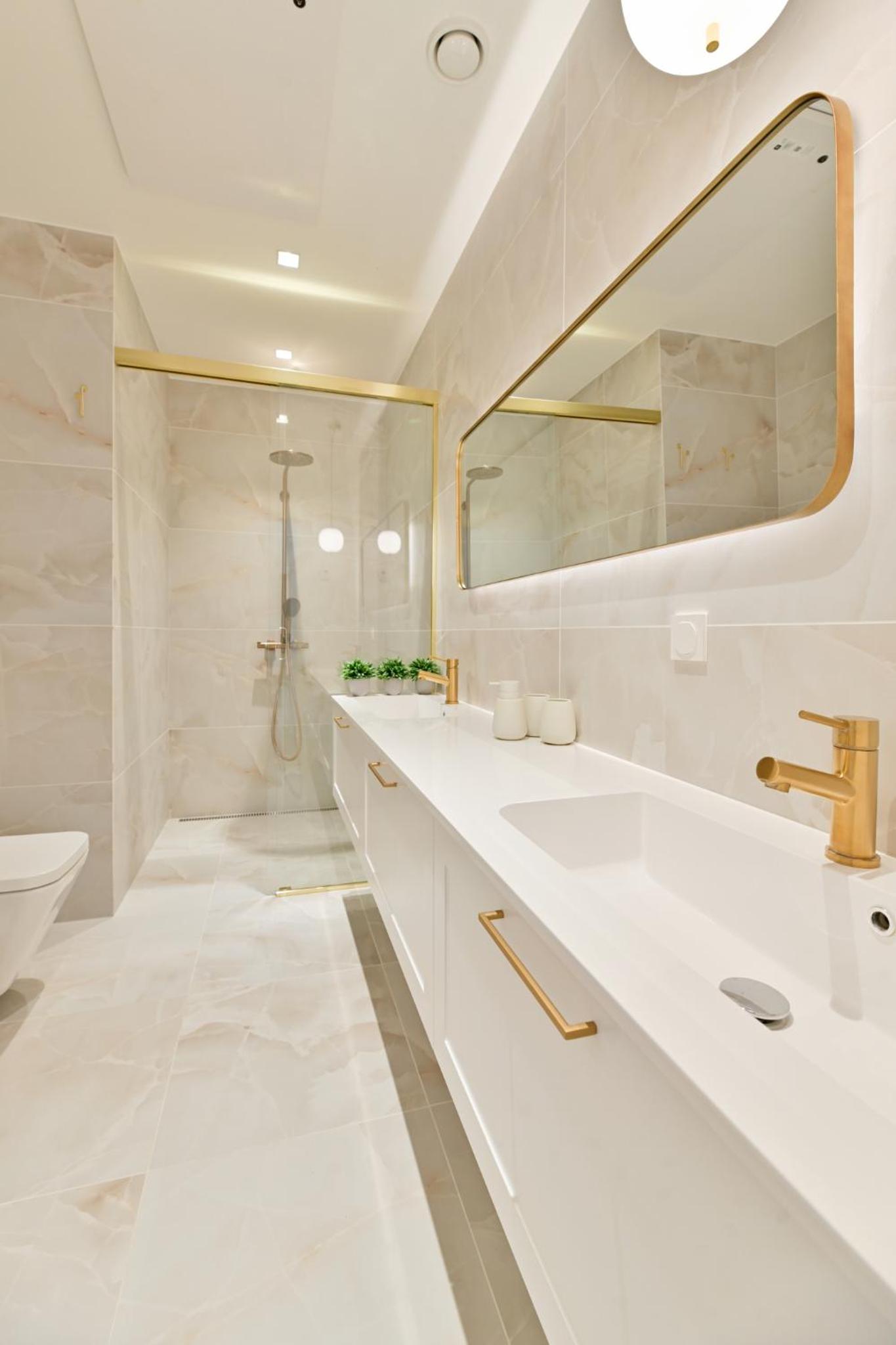 LUXE LIFE