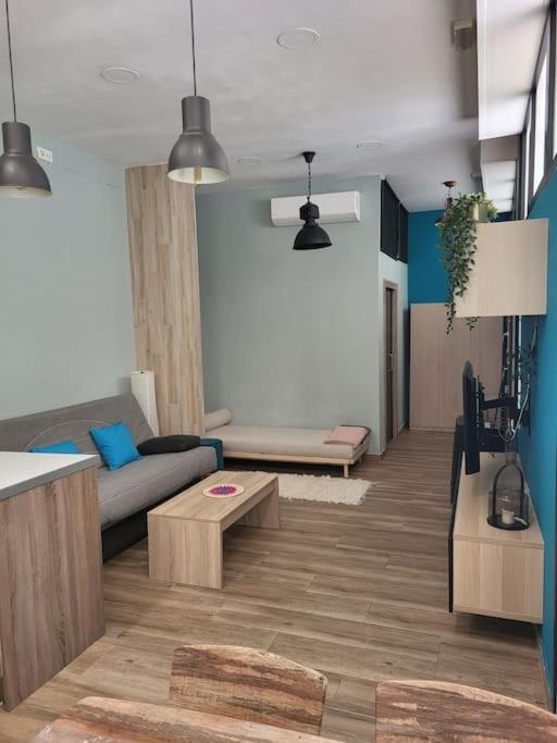 Studio type Loft Malaga gare de trains et plage