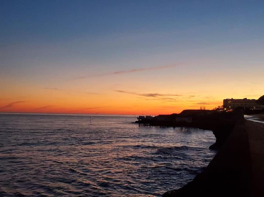 Studio type Loft Malaga gare de trains et plage