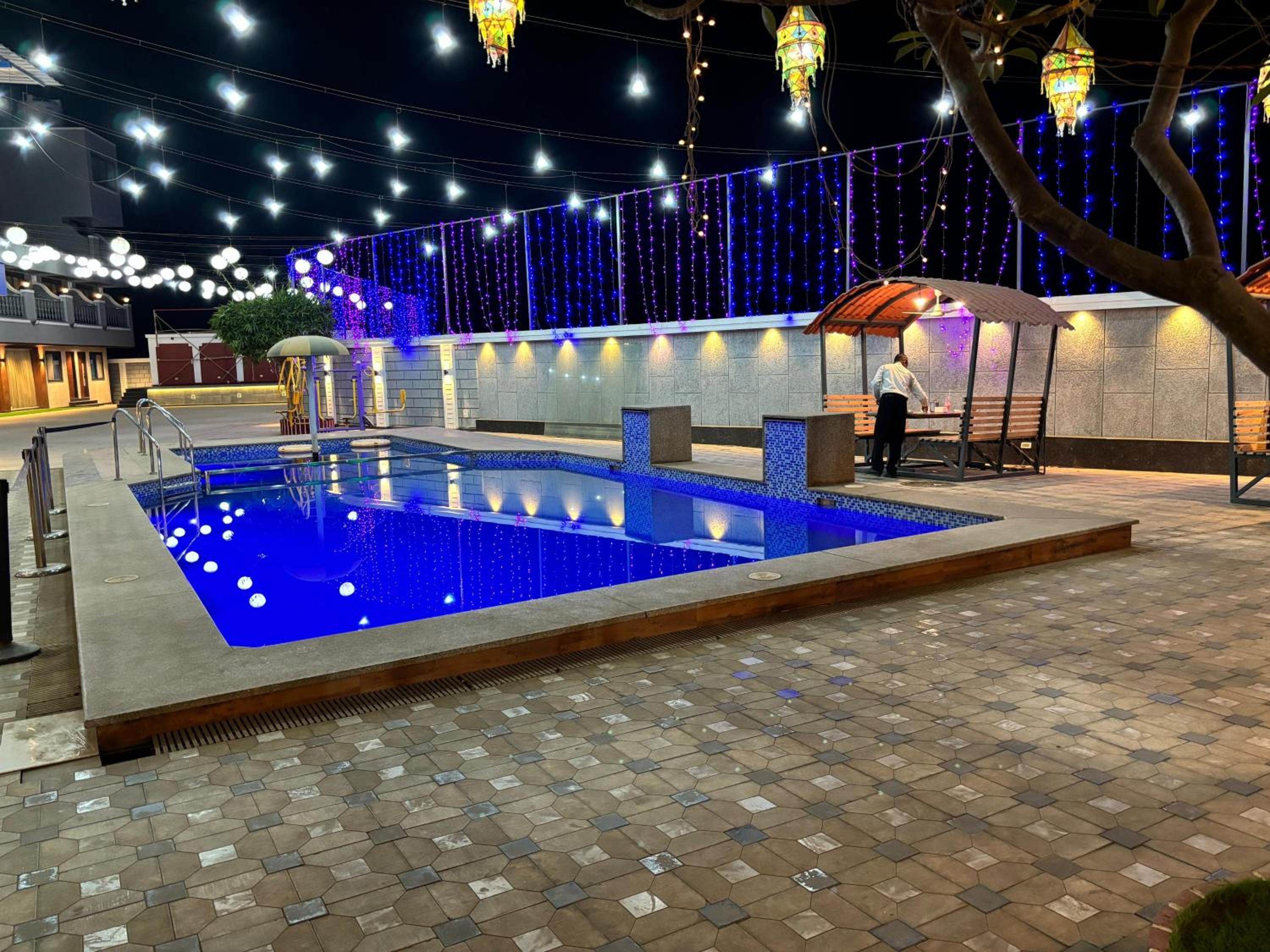 Lobby & Reception