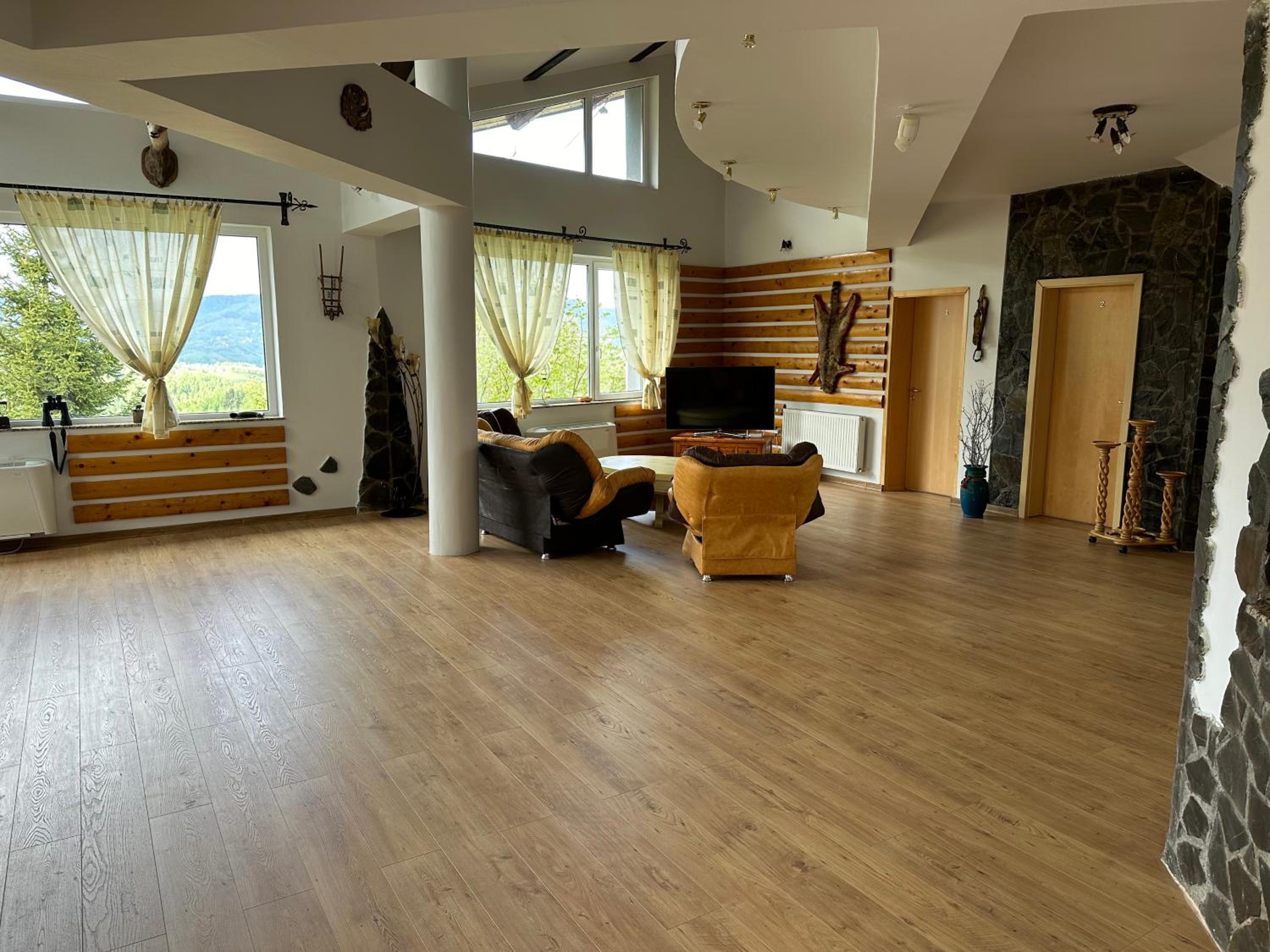 Pensiunea In deal La Lupi view 3