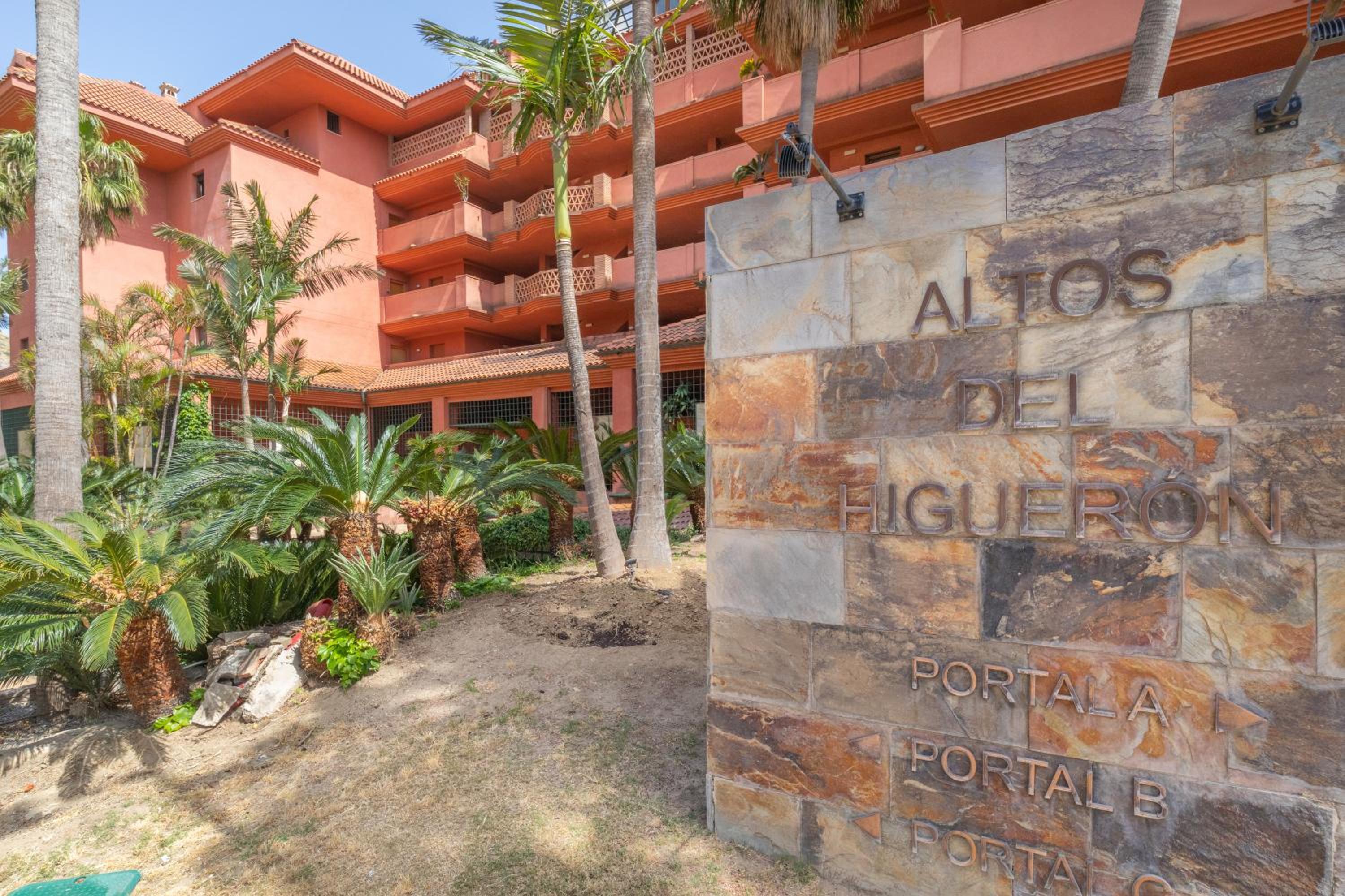 Altos Del Higueron Panoramic View - Happy Rentals view 2