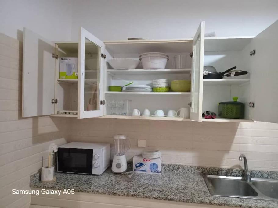 apt de 2 chambres salon au rdc aux Almadies view 4