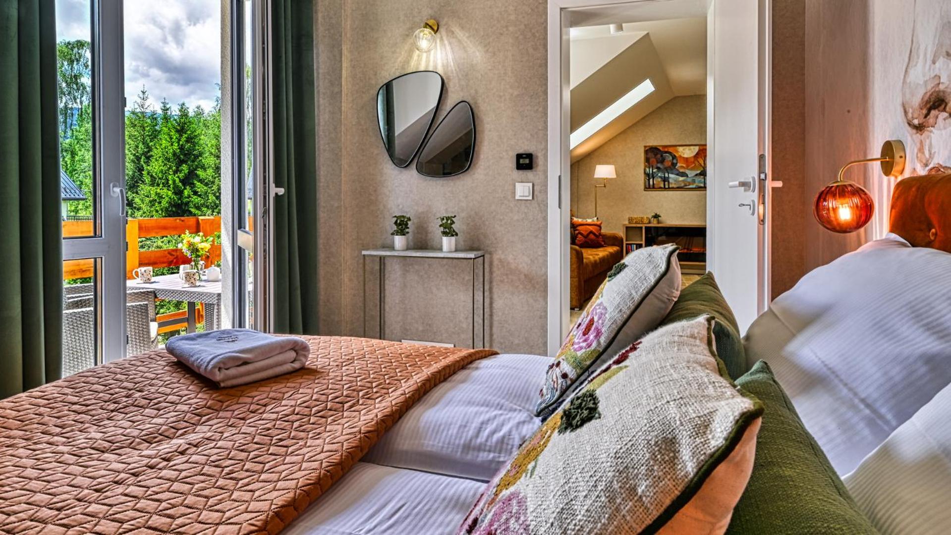 Apartamenty dwupoziomowe KARKONOSKIE KOLORY by Royal Aparts