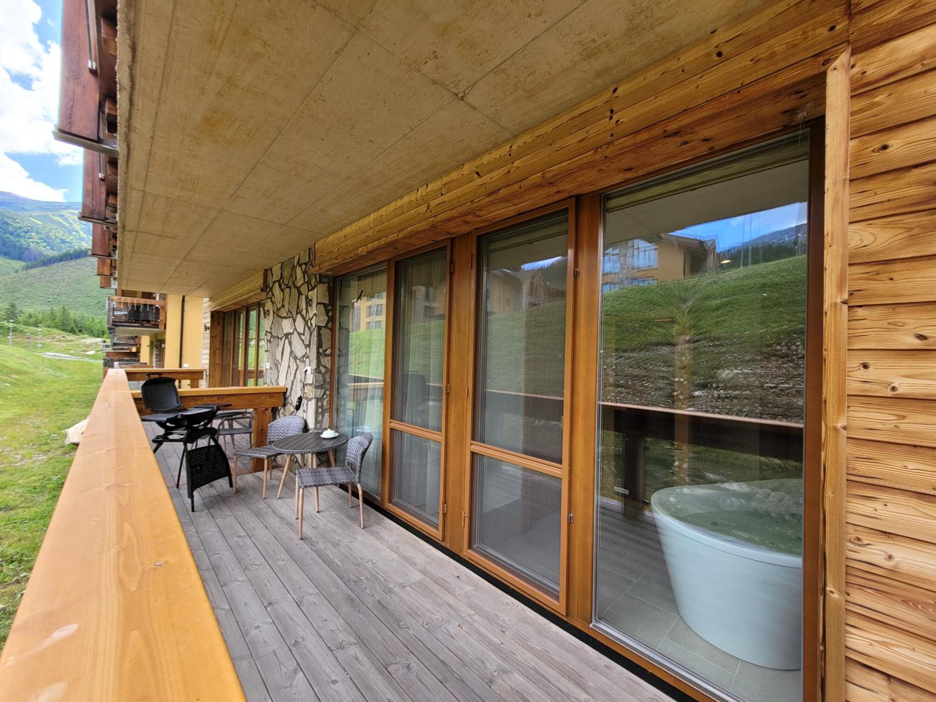 Chalets Jasná Centrum APT KROWKA - Free Jacuzzi & Sauna and Chopok view view 4