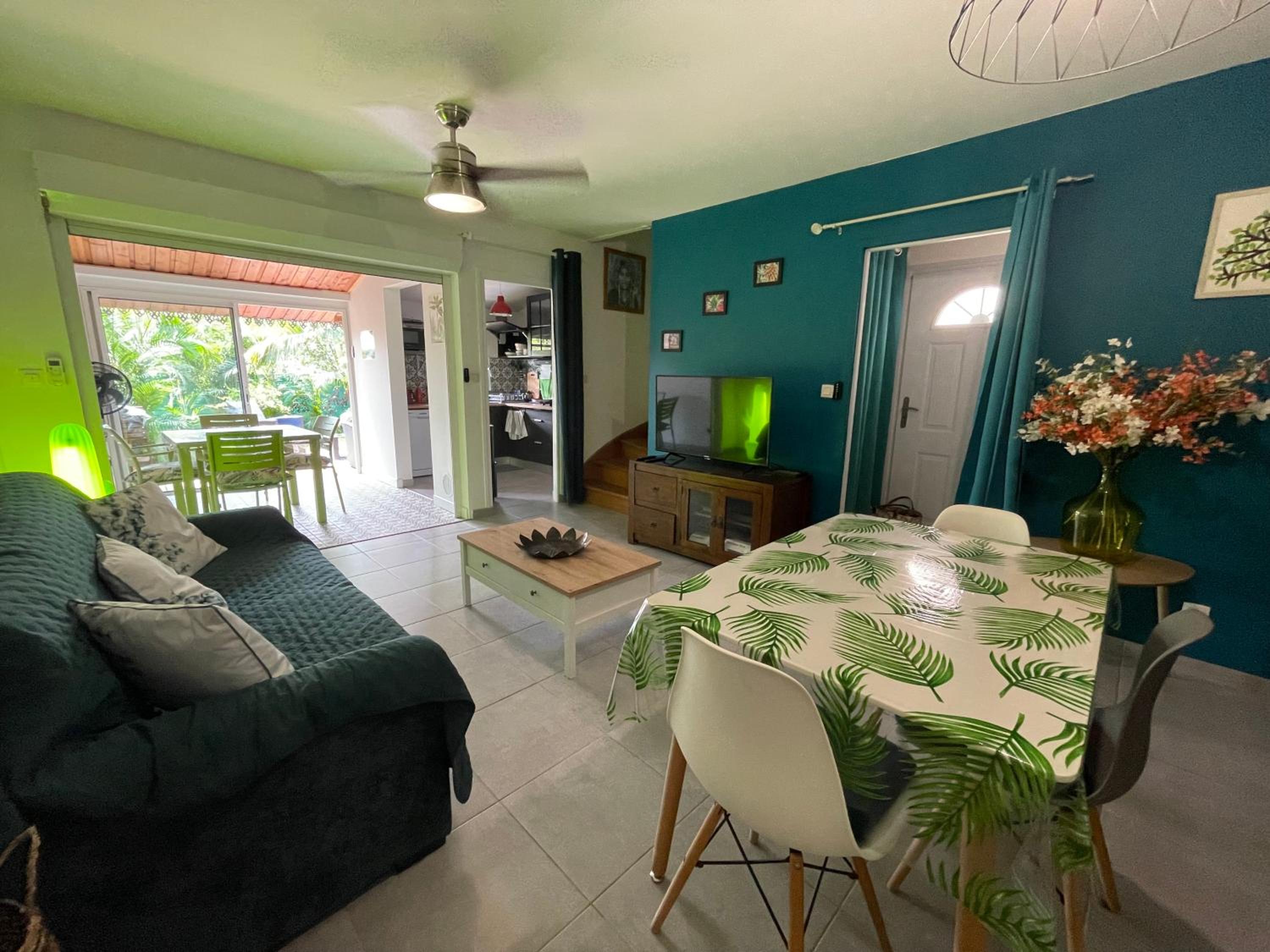Duplex TIFANJAN avec jardin fleuri près de la mer view 2