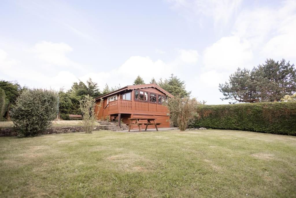 Snowdonia Log Cabin with 2 Bedrooms & Large Garden - FREE Parking view 2
